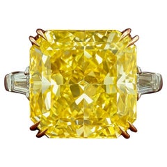 Bague en diamant certifié GIA de 5,32 carats jaune fantaisie VS2 avec baguettes effilées