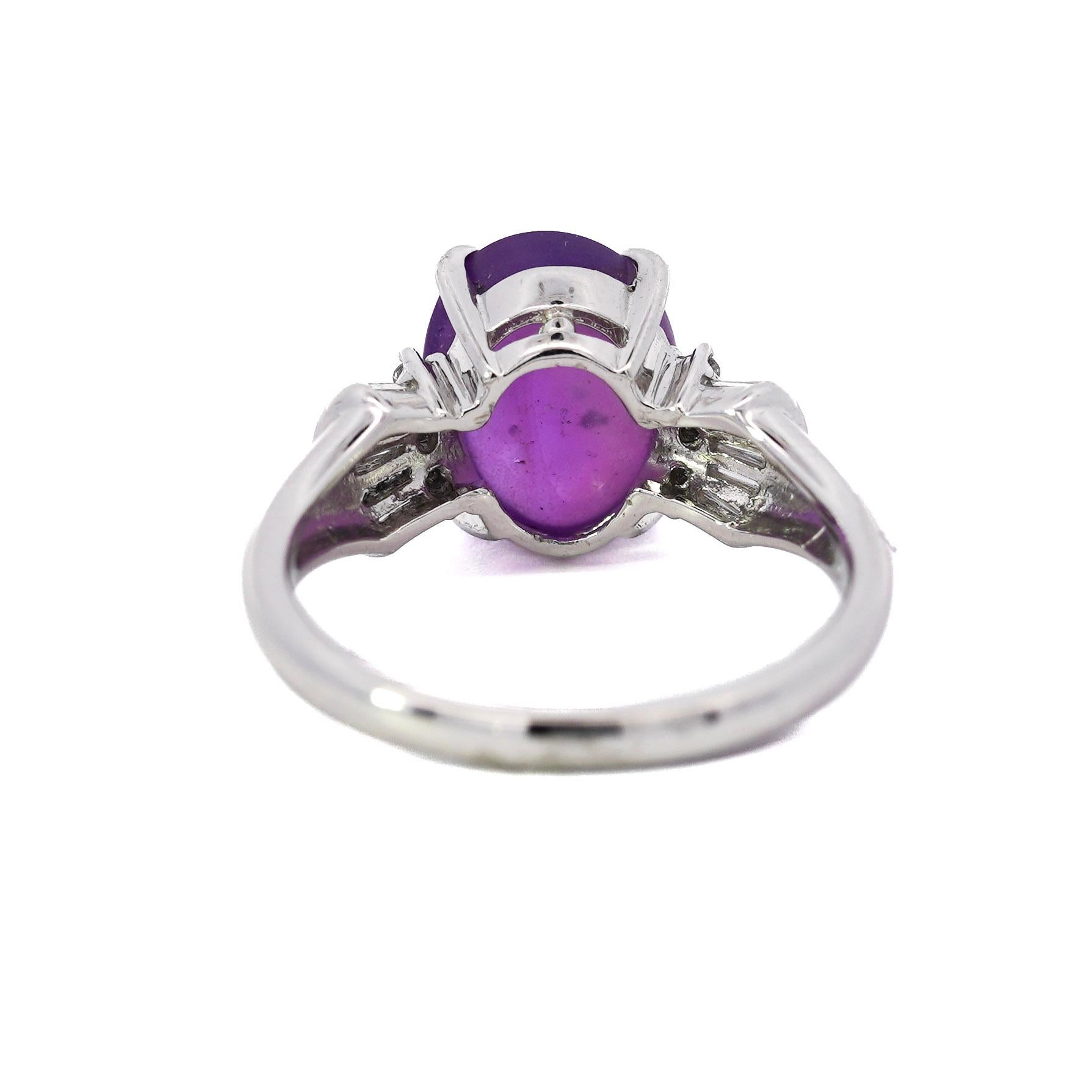 Rétro Bague en platine avec saphir étoilé violet de 5,32 carats certifié GIA en vente