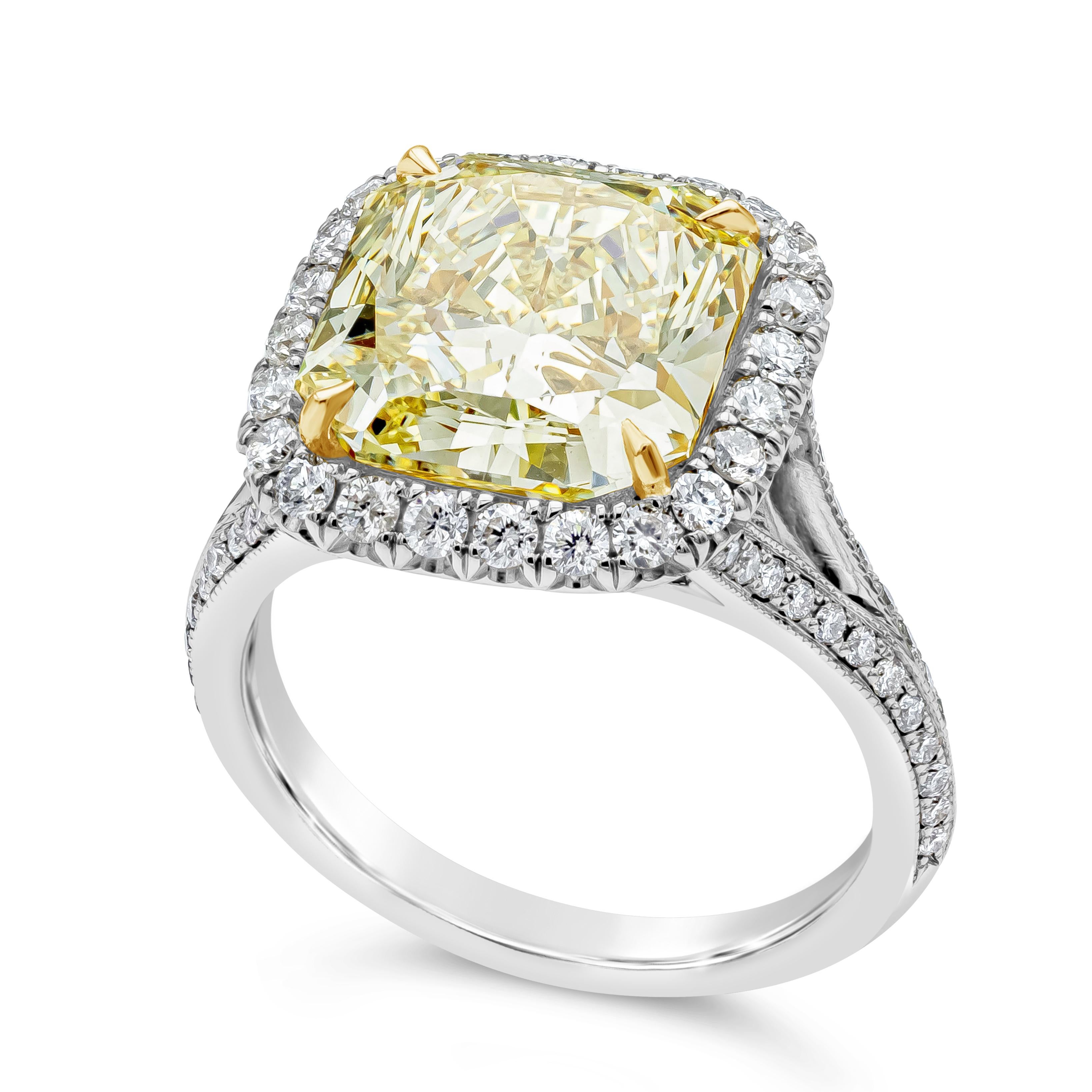 Verlobungsring mit GIA-zertifiziertem 5,32 Karat gelbem Diamant-Halo im Strahlenschliff (Zeitgenössisch) im Angebot