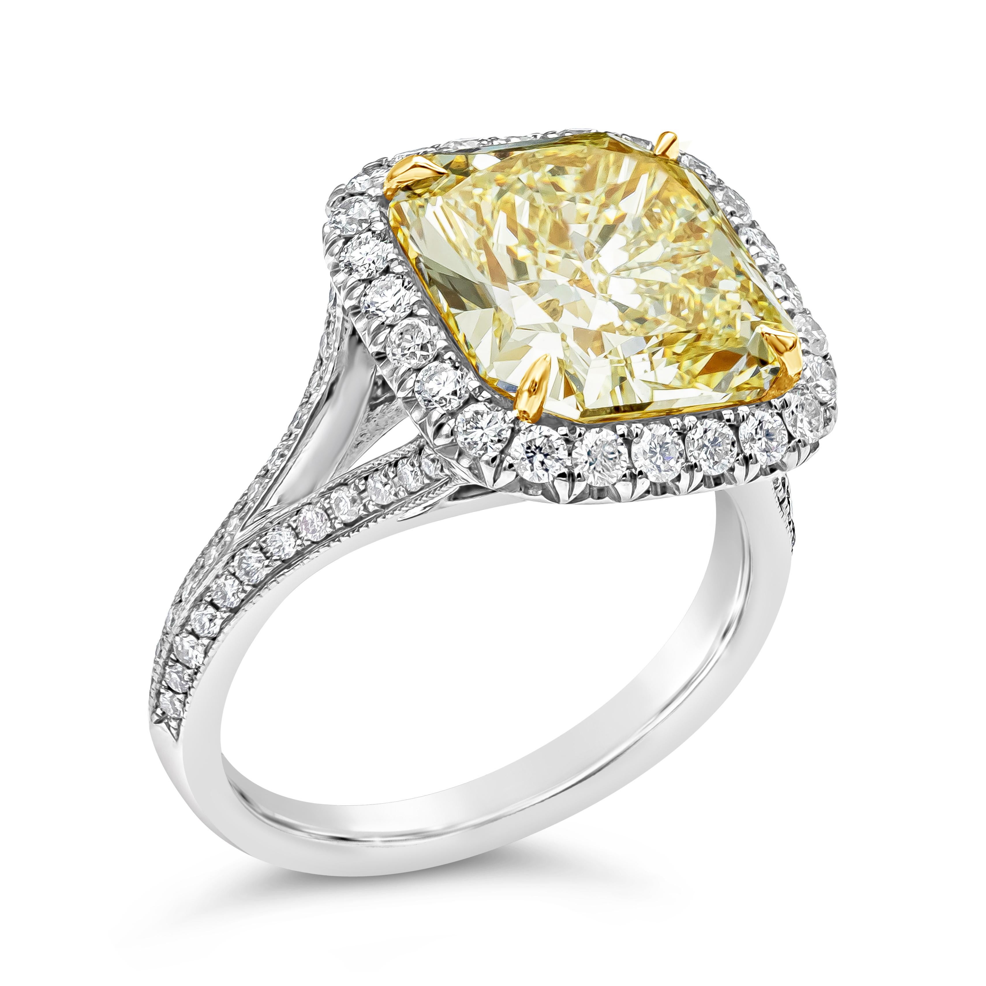 Verlobungsring mit GIA-zertifiziertem 5,32 Karat gelbem Diamant-Halo im Strahlenschliff (Radiantschliff) im Angebot