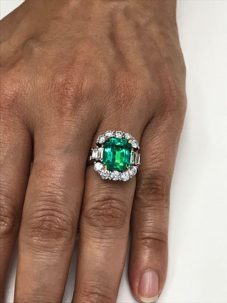 GIA Certified 5.33 Carat Columbian Emerald Diamond Two Color Gold Cocktail Ring 4