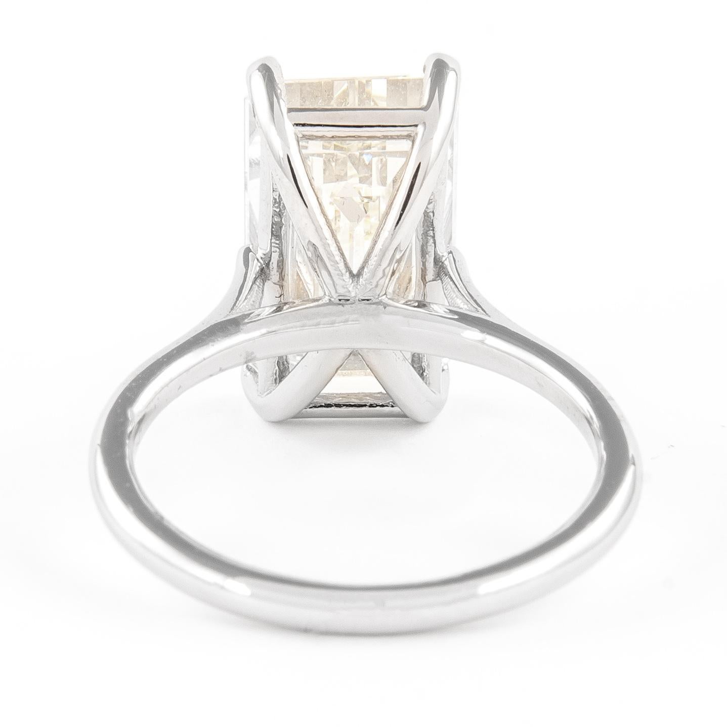 Women's GIA Certified 5.34ct Emerald Cut K VS1 Diamond Engagement Ring White Gold For Sale