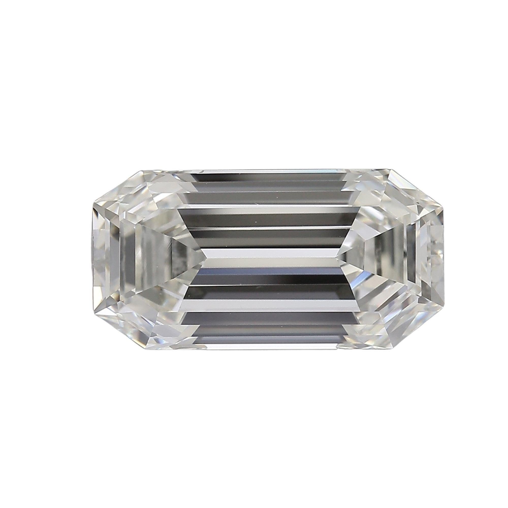 Anello unisex con castone East West con diamante taglio smeraldo certificato GIA da 5,36 carati in vendita 2