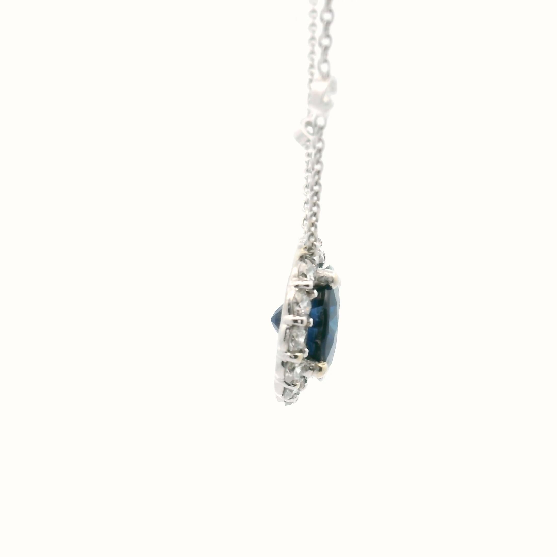 Moderno GIA Certified 5.38 Carat Oval Princess Diana Sapphire Diamond Pendant Necklace in vendita