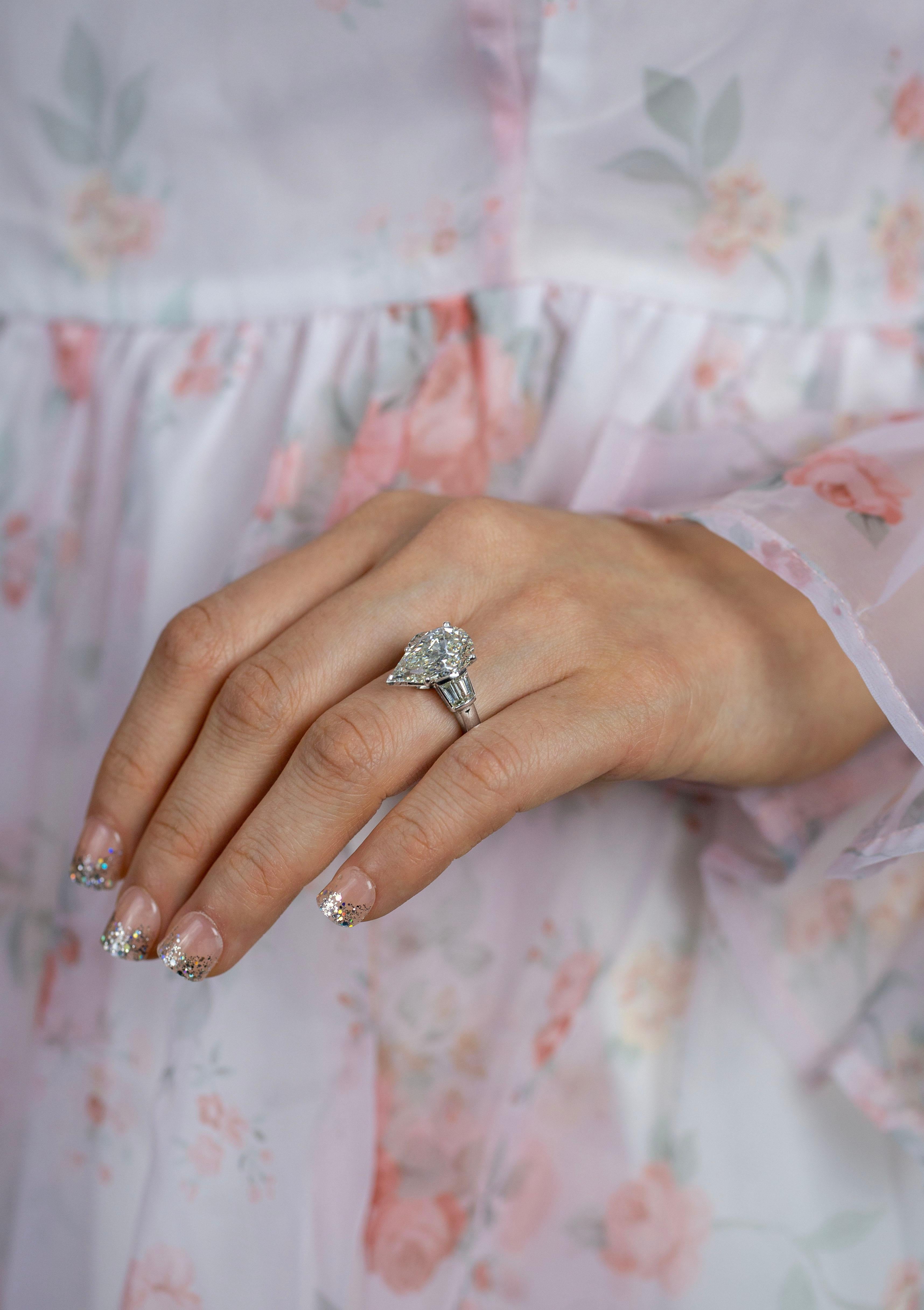 almond shaped diamond ring