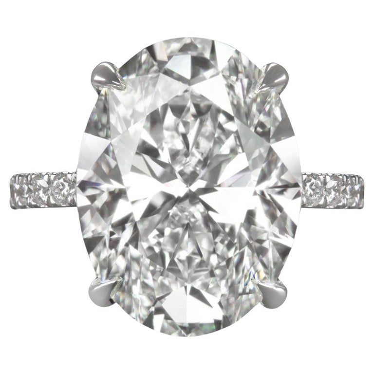 GIA Certified 5.40 Carat Oval Diamond Ring For Sale at 1stDibs