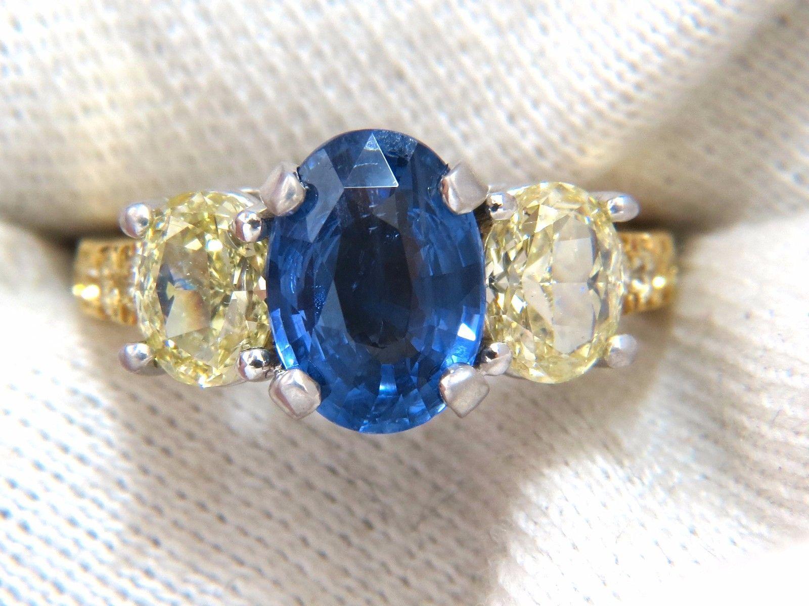 GIA Certified 5.42ct Natural No Heat Sapphire Yellow Diamonds Ring 18kt unheated In New Condition For Sale In New York, NY