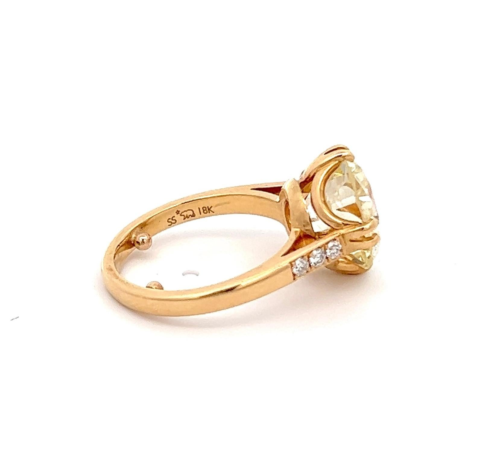 Women's or Men's GIA Certified 5.44 Carat Old European Cut Diamond Ring For Sale