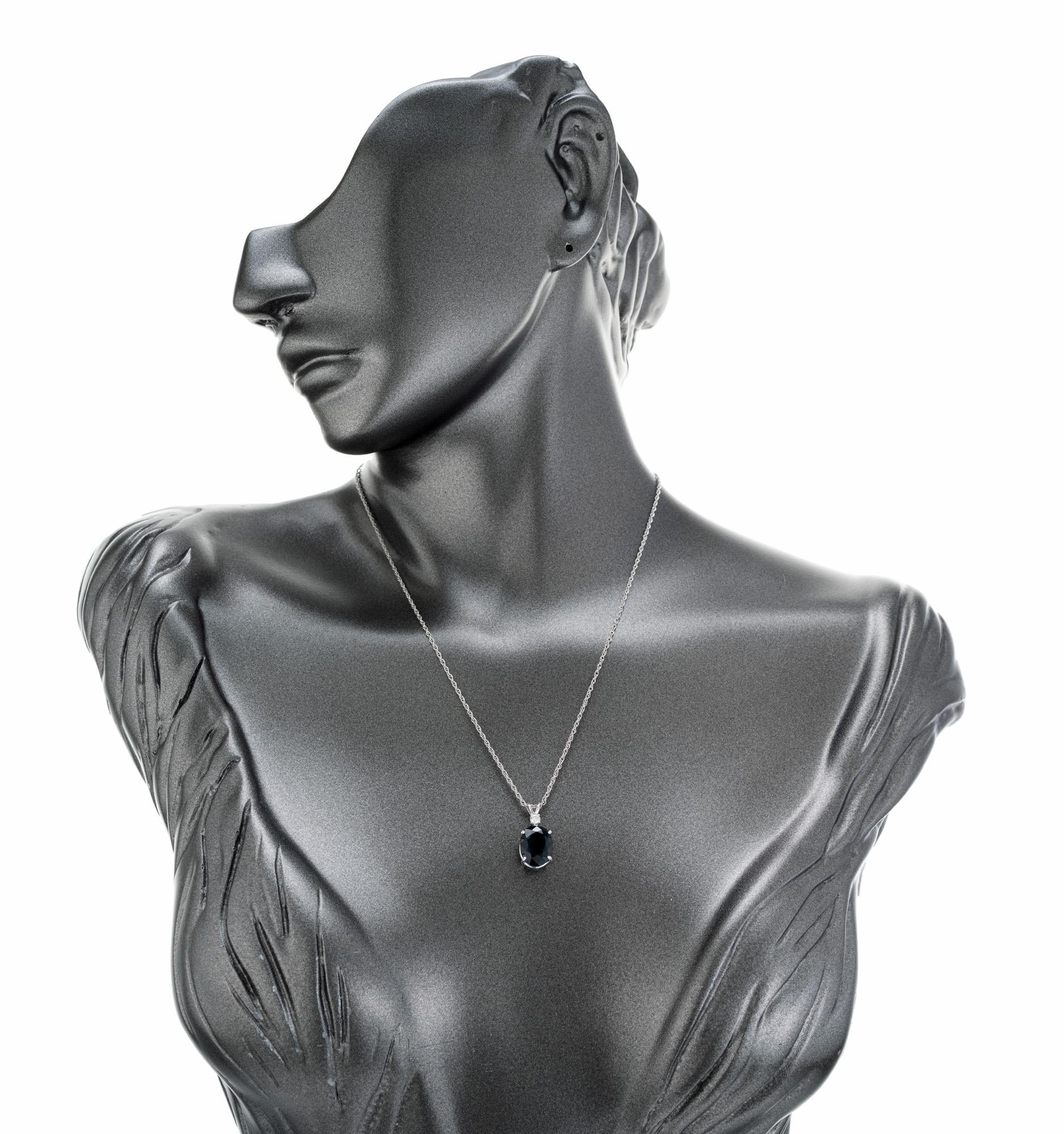 GIA Certified 5.44 Carat Oval Sapphire Diamond Pendant Necklace For Sale 2