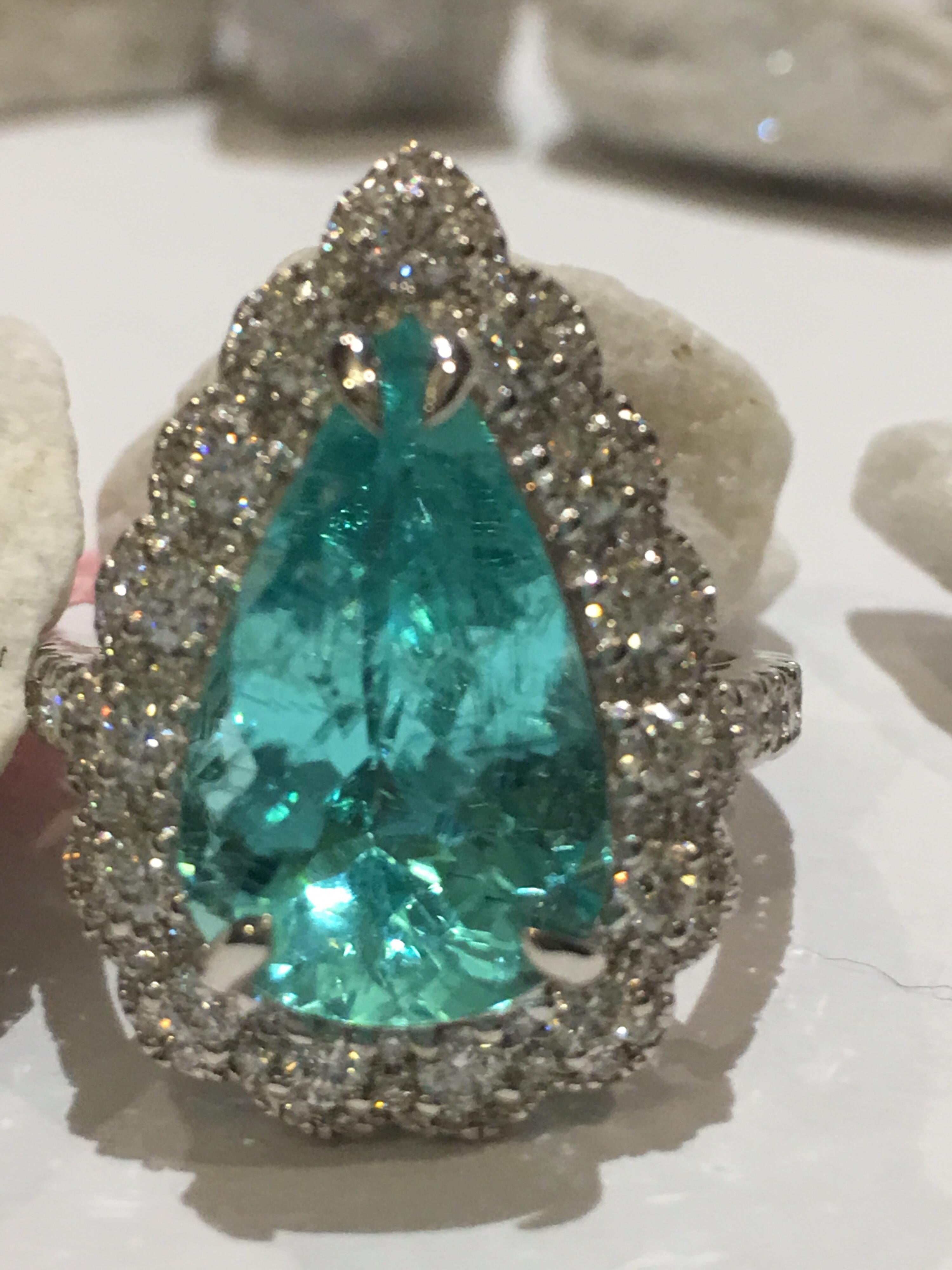 GIA Certified 5.44 Carat Paraiba Tourmaline Ring In New Condition For Sale In Trumbull, CT