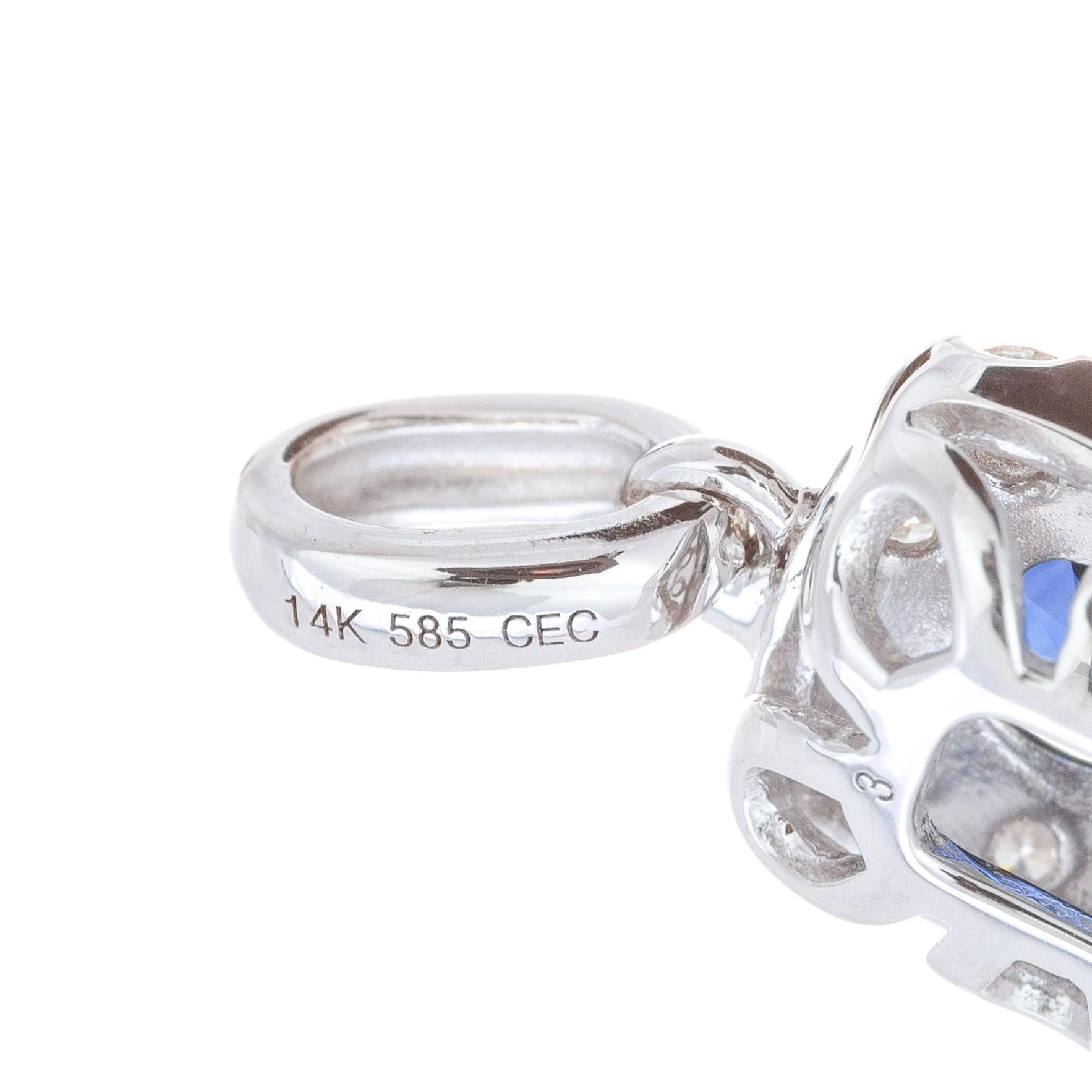 Collier pendentif en or blanc avec saphir bleu de 0,55 carat et diamants certifiés GIA en vente 2