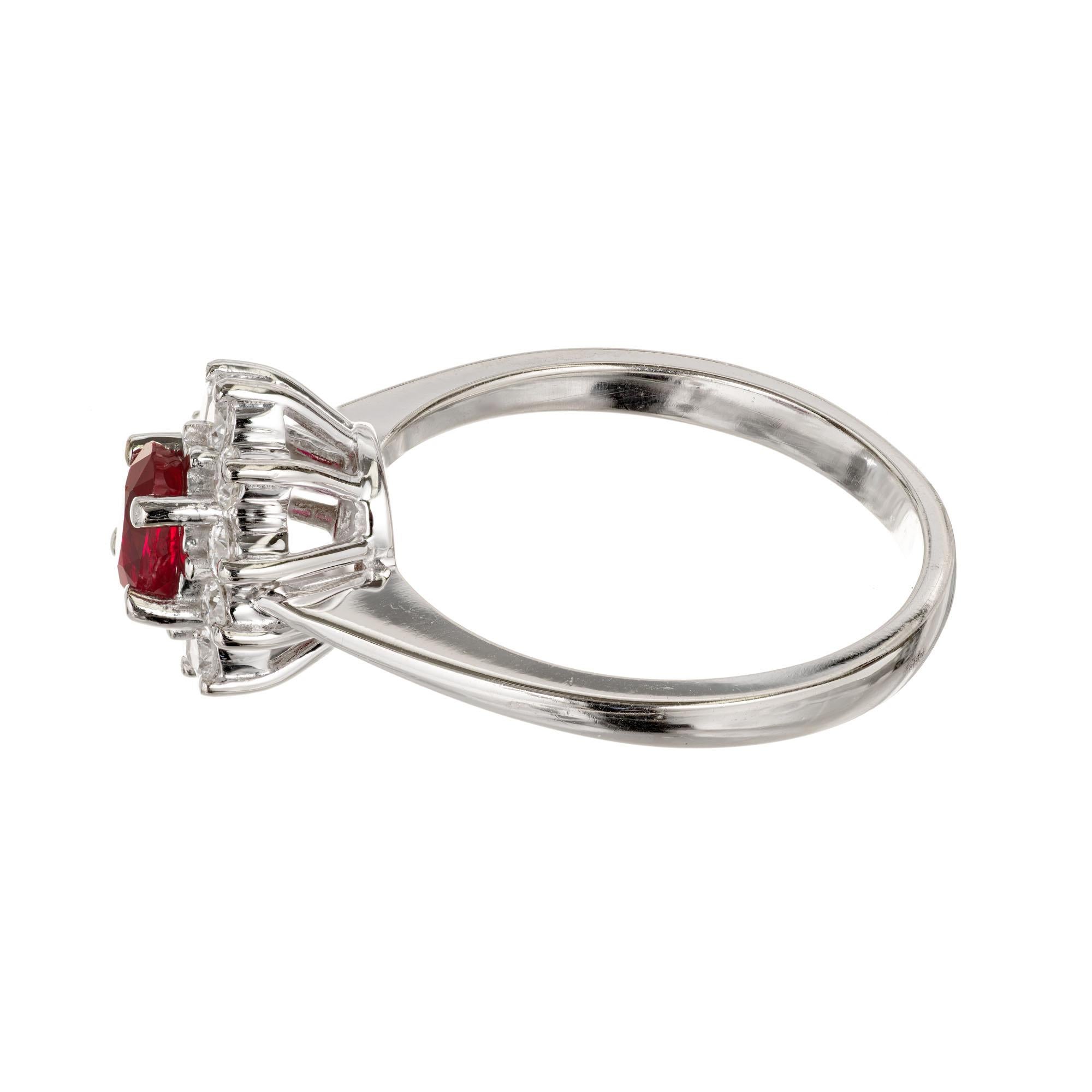 Bague de fiançailles en or blanc avec diamants et rubis rouge ovale de 0,55 carat certifié GIA en vente 2