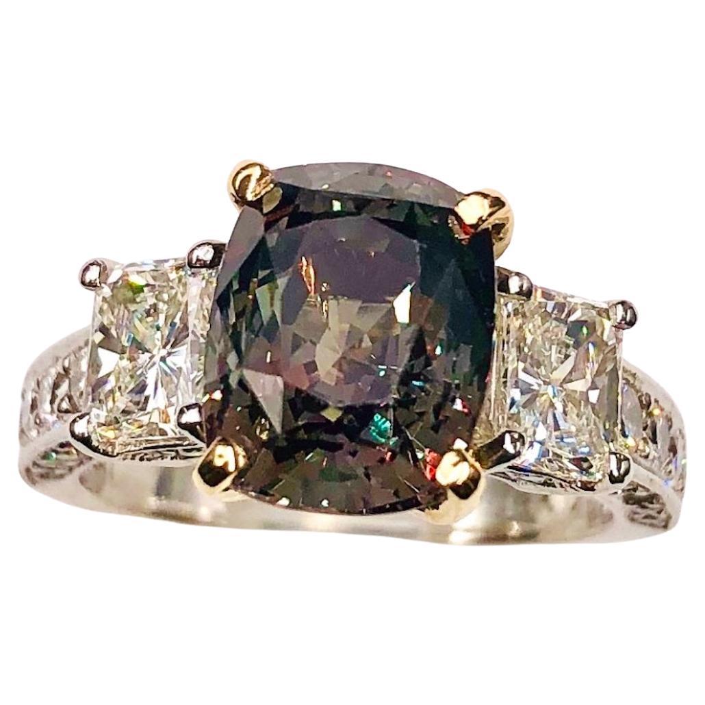 GIA Certified 5.50Ct Natural Ceylon Alexandrite Ring Accented With Side Diamonds For Sale
