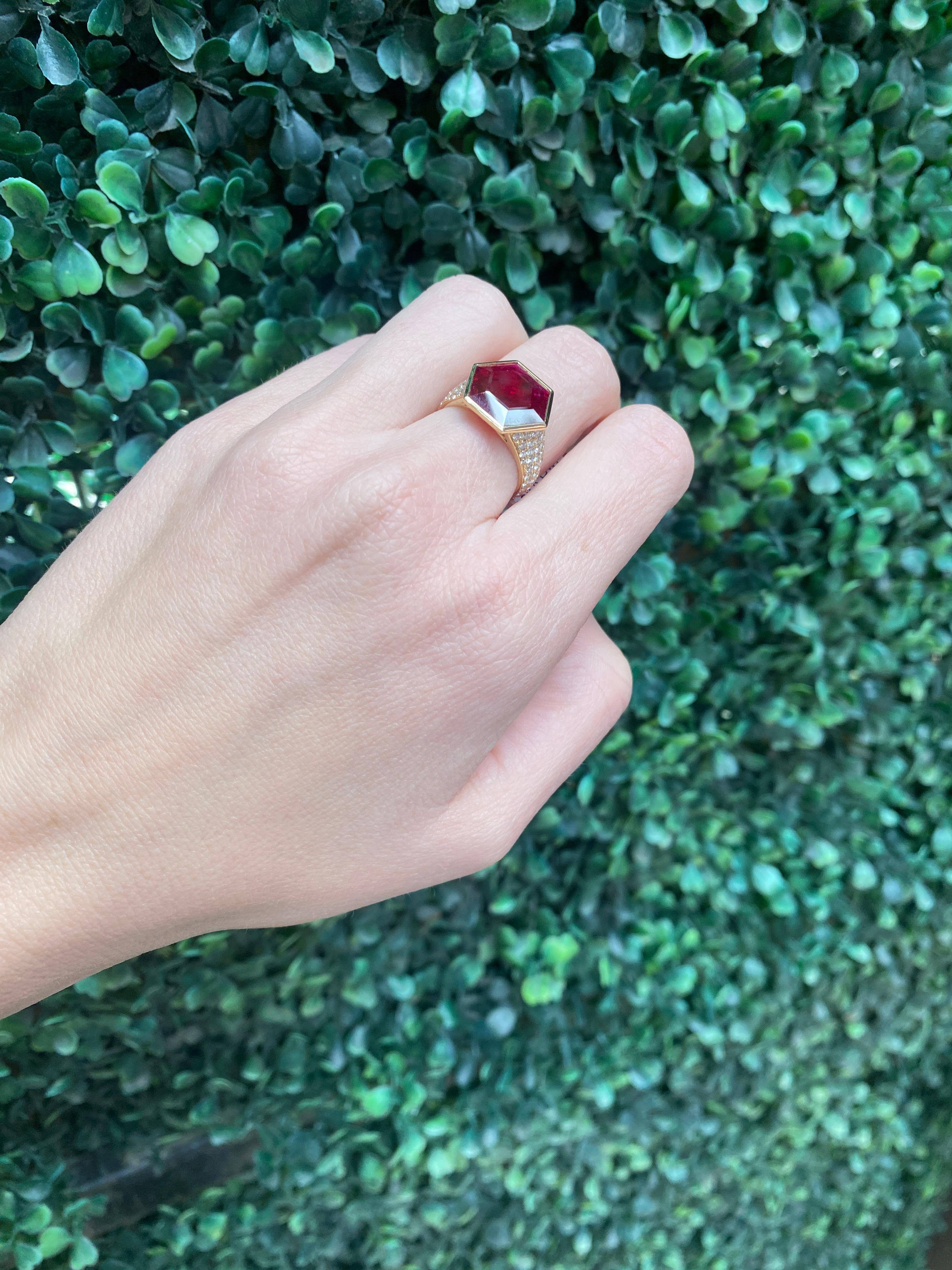 GIA Certified 5.51ct Hexagonal Cut Mozambique Ruby 18k Cocktail Ring For Sale 6