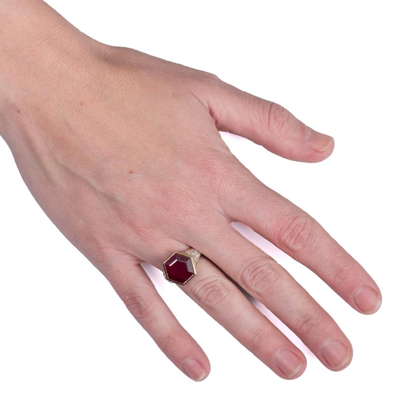 GIA Certified 5.51ct Hexagonal Cut Mozambique Ruby 18k Cocktail Ring In New Condition For Sale In Houston, TX