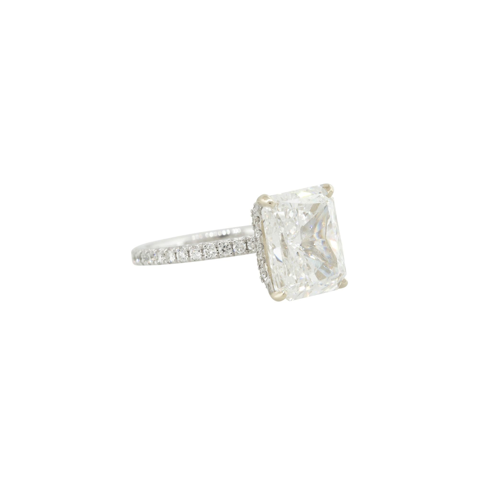 Verlobungsring mit GIA-zertifiziertem 5,53 Karat Diamant im Strahlenschliff, 18 Karat, auf Lager (Moderne) im Angebot