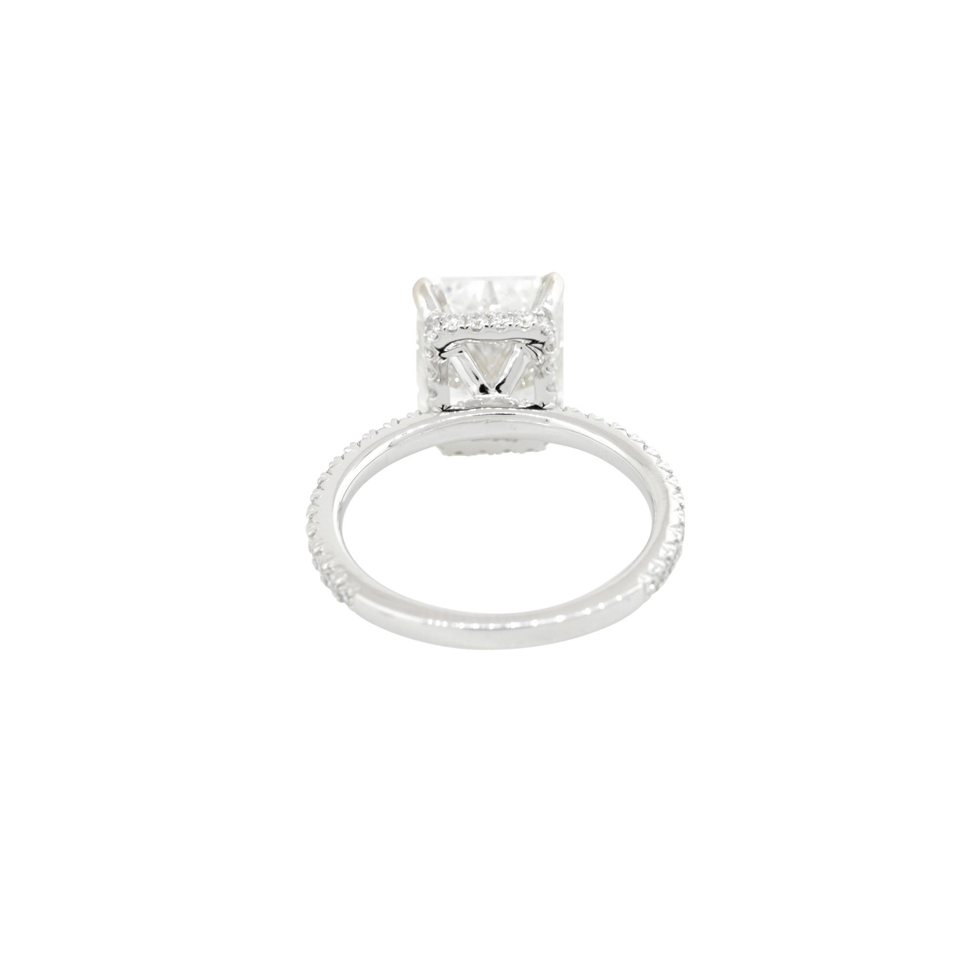 Verlobungsring mit GIA-zertifiziertem 5,53 Karat Diamant im Strahlenschliff, 18 Karat, auf Lager im Zustand „Hervorragend“ im Angebot in Boca Raton, FL