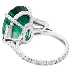 GIA Certified 5.54 Carat NO OIL Zambian VIVID GREEN Emerald and Diamond Ring