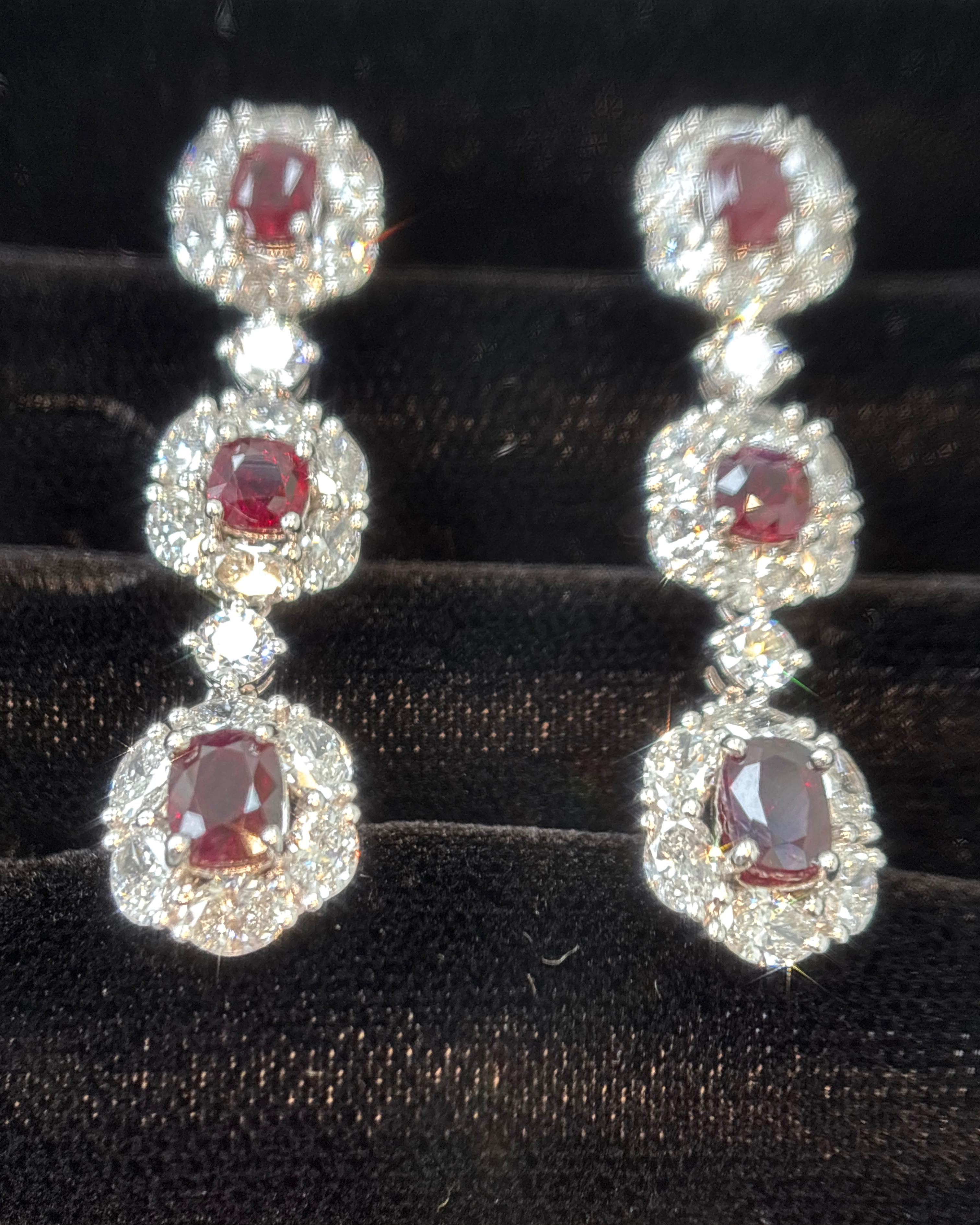 Boucles d'oreilles en platine avec diamant rouge rubis certifié GIA de 5,57 carats (Burma No Heat Vivid Diamonds) en vente 2