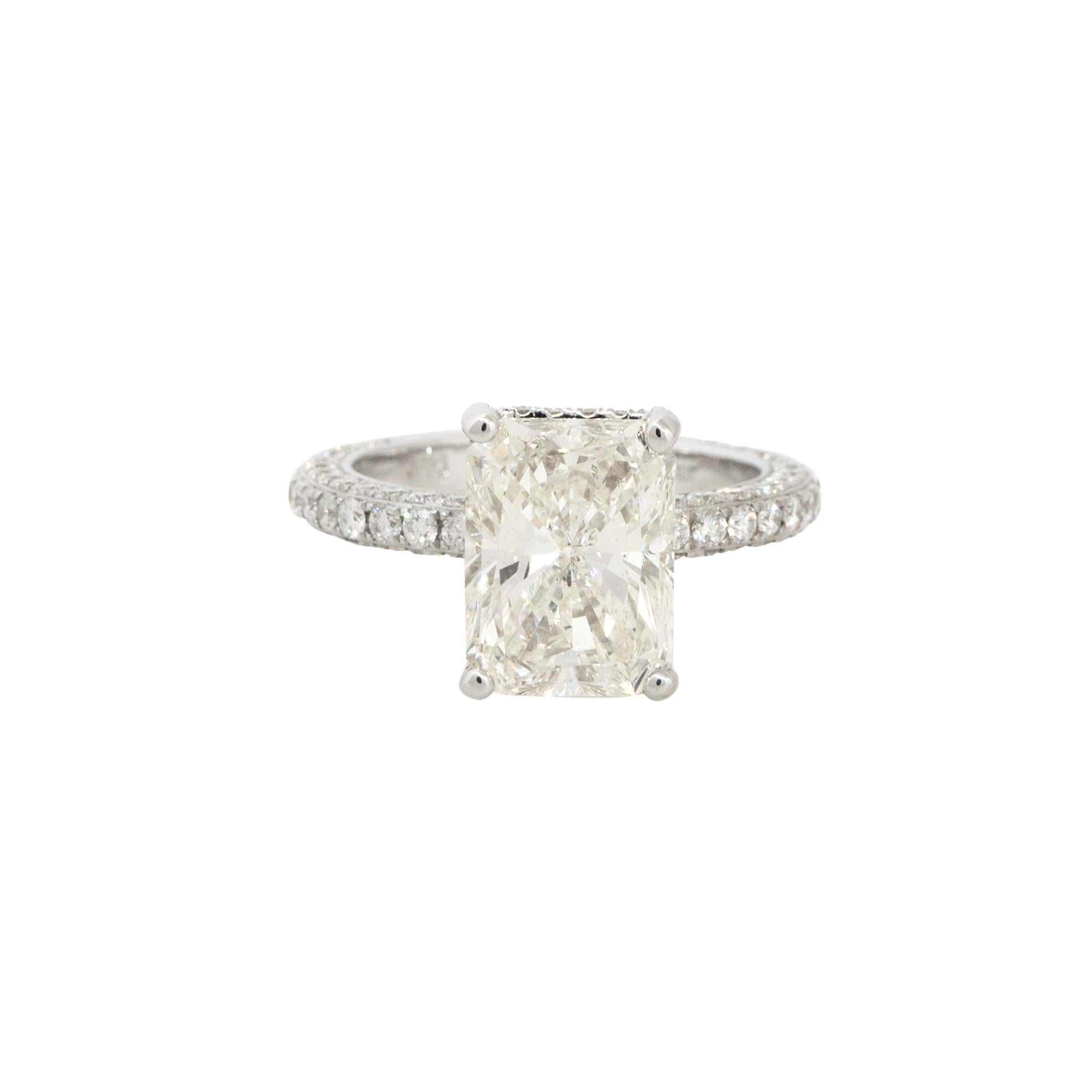 GIA Certified 18k White Gold 5.59ctw Radiant Diamond  Engagement Ring

Raymond Lee Jewelers in Boca Raton -- South Florida’s destination for diamonds, fine jewelry, antique jewelry, estate pieces, and vintage jewels.

Style: Women's 4 Prong