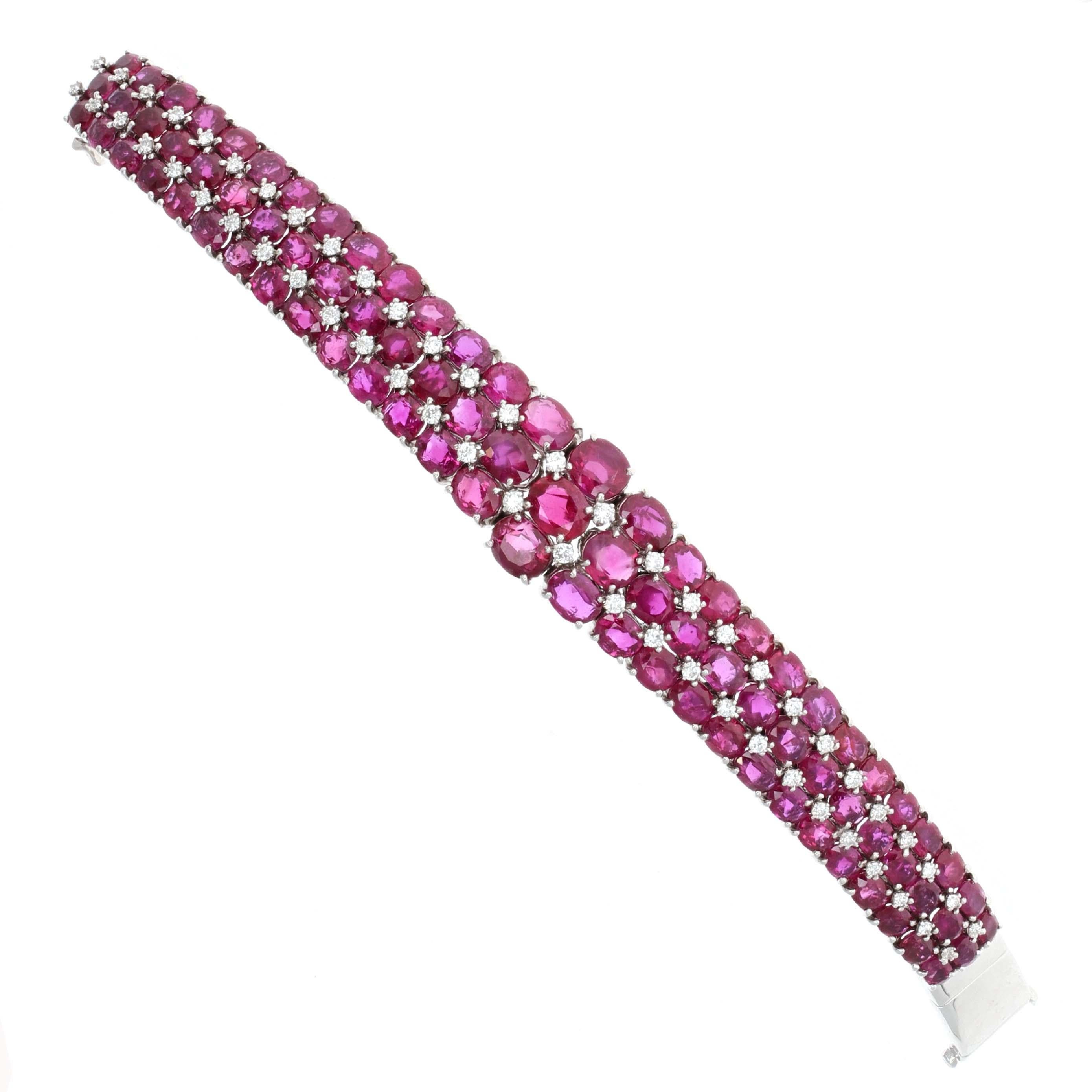 GIA zertifizierte 56 Karat Burma No Heat Rubin Diamant-Armband (Ovalschliff) im Angebot