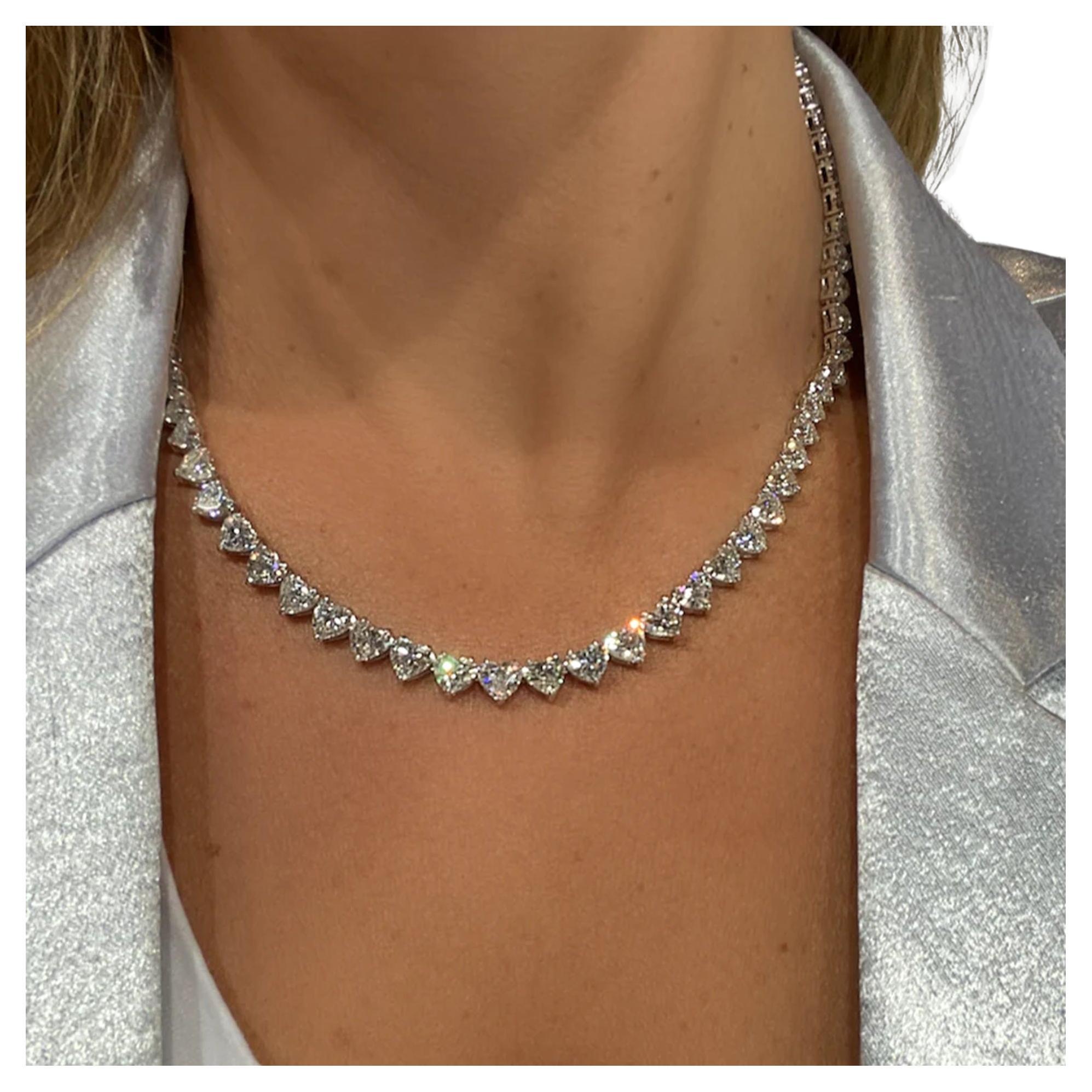 GIA zertifiziert 56 Karat Oval Cut Riviera Diamant Platin Halskette (Moderne) im Angebot