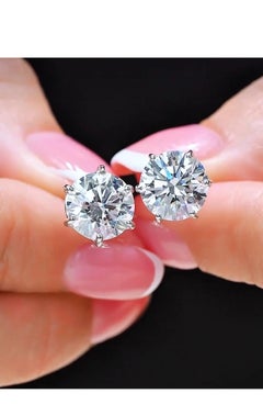 GIA Certified 5.60 Carats Round Brillant Shape Diamonds 18K Gold Earrings