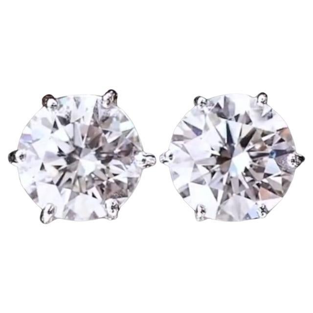 Boucles d'oreilles en or 18K certifiées GIA 5.60 carats de diamants ronds de forme brillante en vente