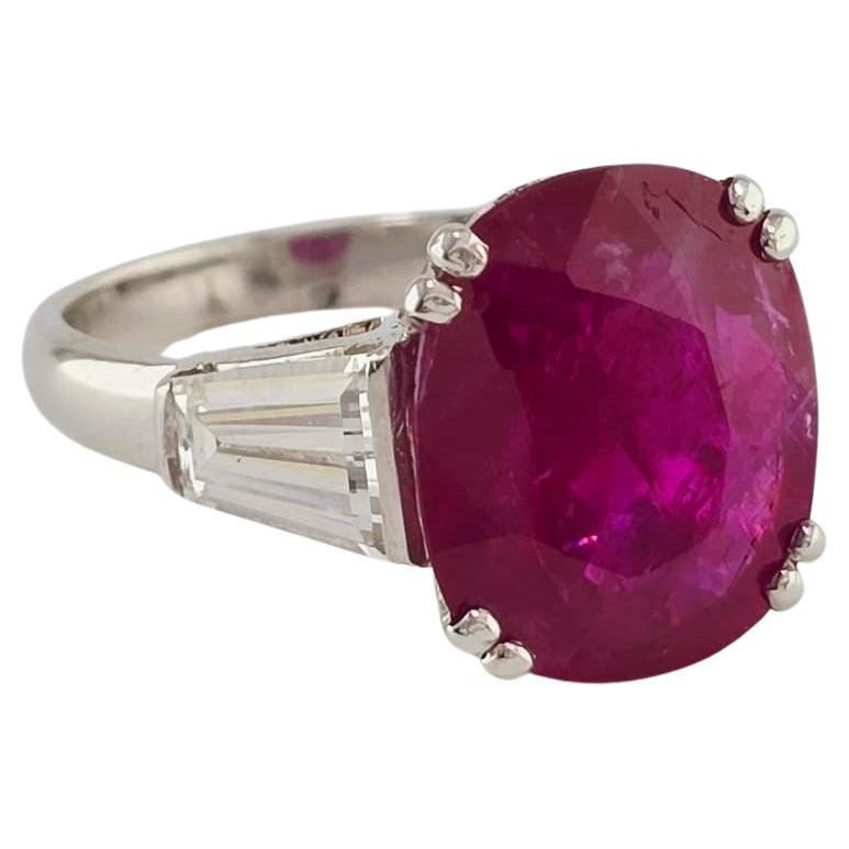 GIA Certificato 5,65 ct NO HEAT Birmania Anello a tre pietre in vendita