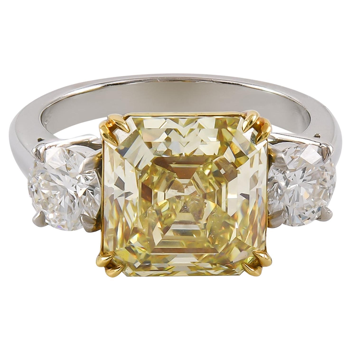Spectra Fine Jewelry GIA Certified 5.67 Carat Fancy Greenish Yellow Diamond Ring For Sale
