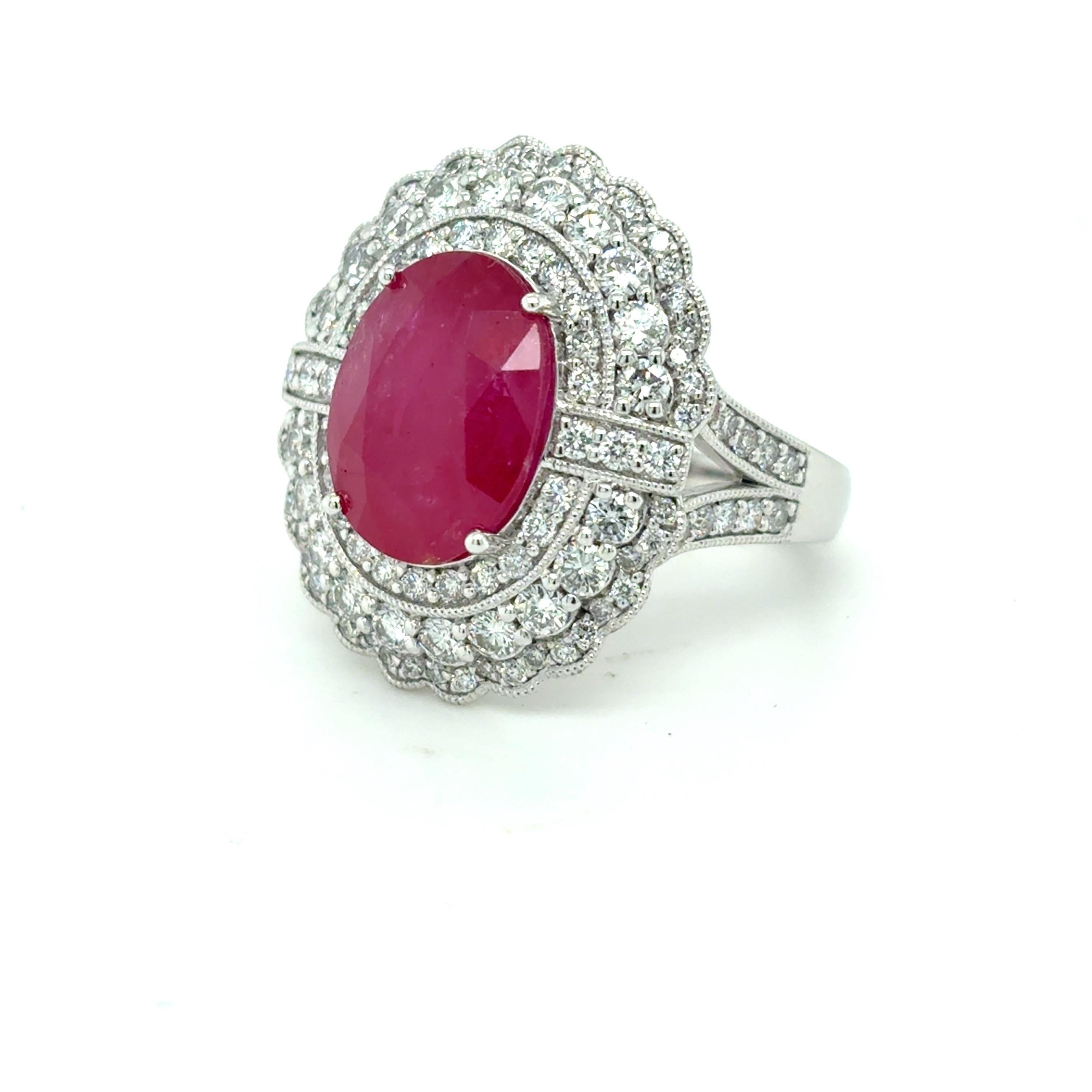 Anello di fidanzamento con diamante di rubino birmano certificato GIA da 5,69 carati in vendita 2