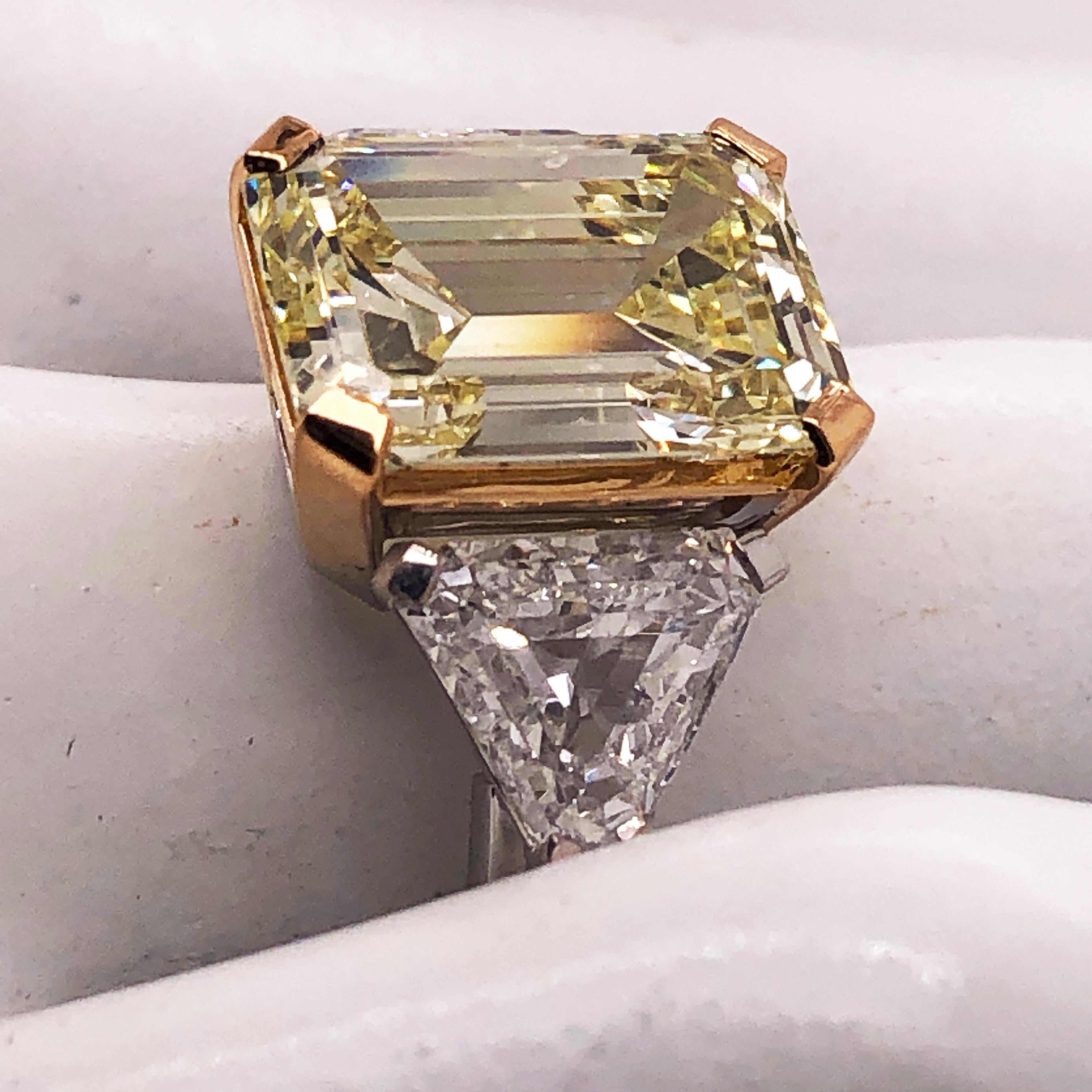 Emerald Cut Berca GIA Certified, 5.73k Light Yellow Diamond 2.3k White Diamond Ring For Sale