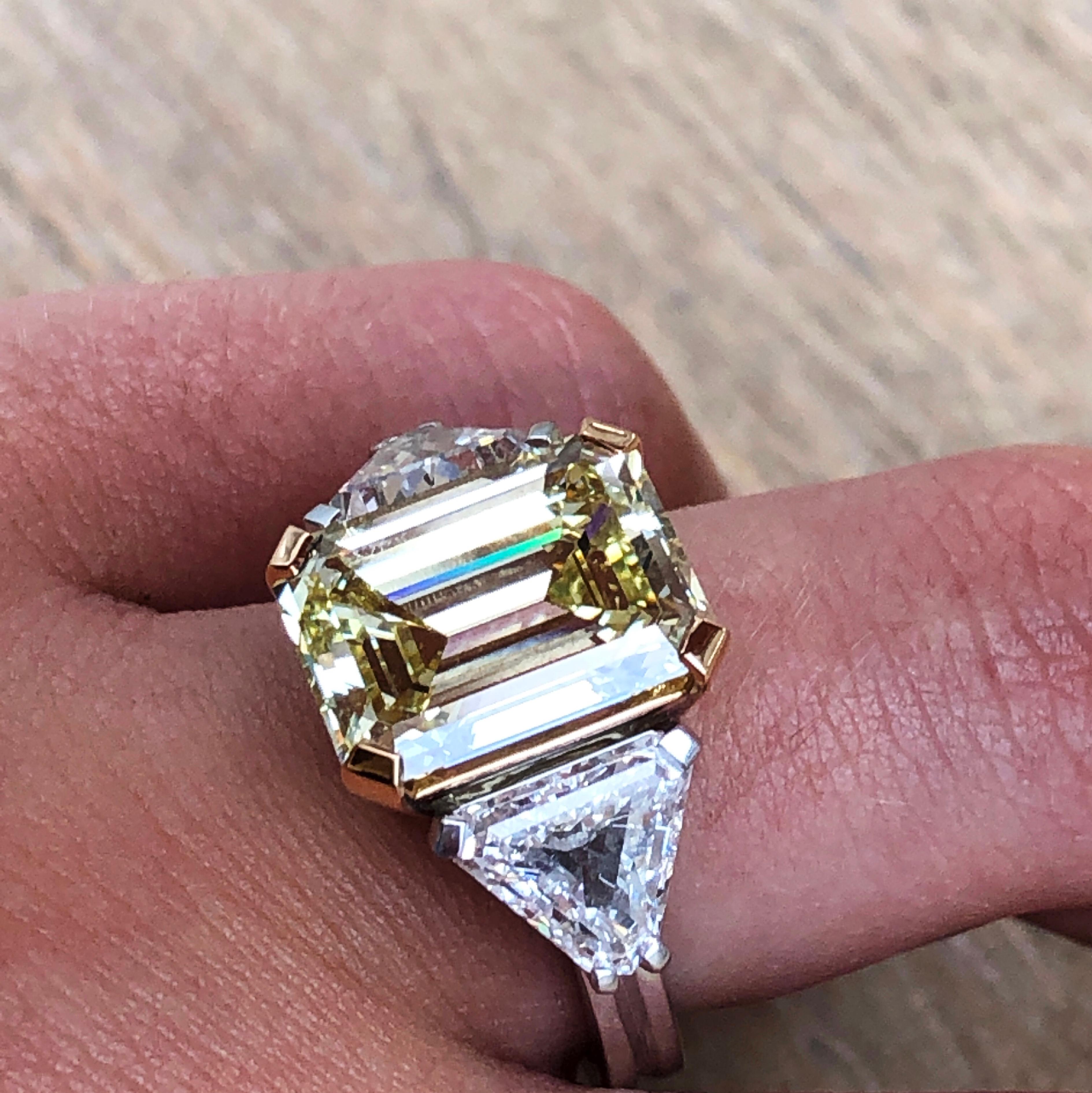 Bague Berca certifiée GIA, 5,73k diamant jaune clair 2,3k diamant blanc en vente 2