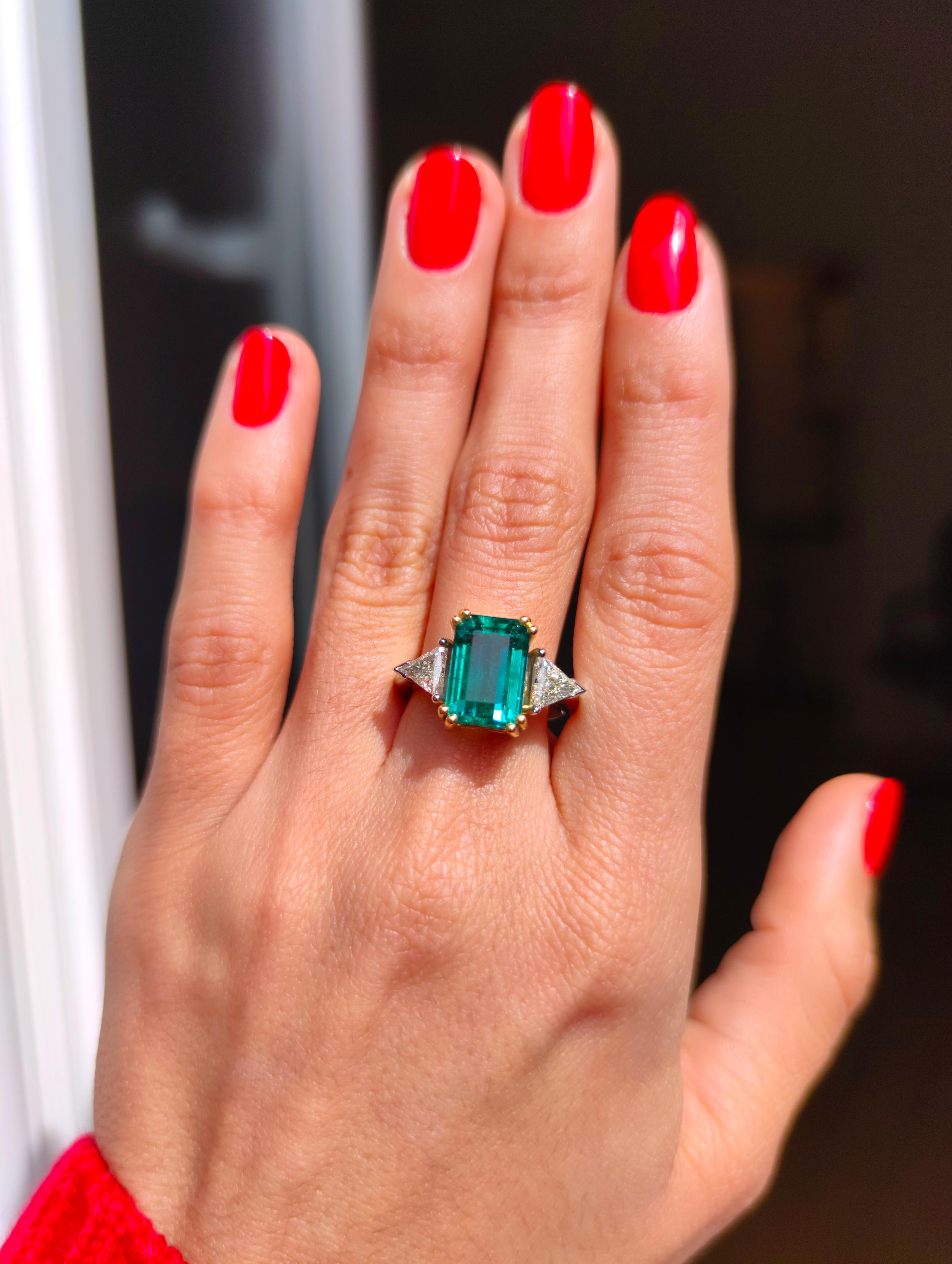 GIA Certified 5.75 Carat Green Emerald Diamond Ring For Sale 7