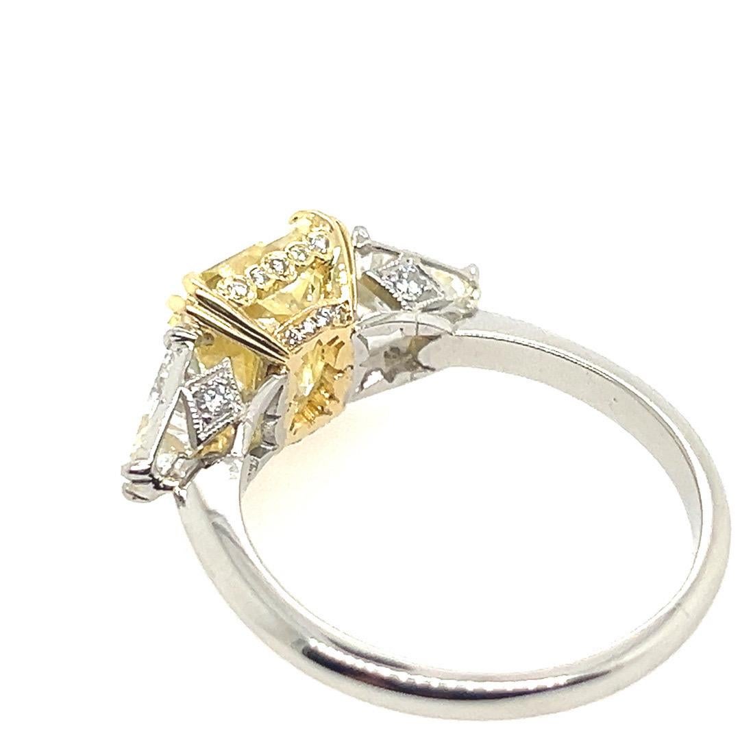 Women's or Men's GIA Certified 5.75 Carat Fancy Light Yellow Natural Diamond Plat Engagement Ring For Sale