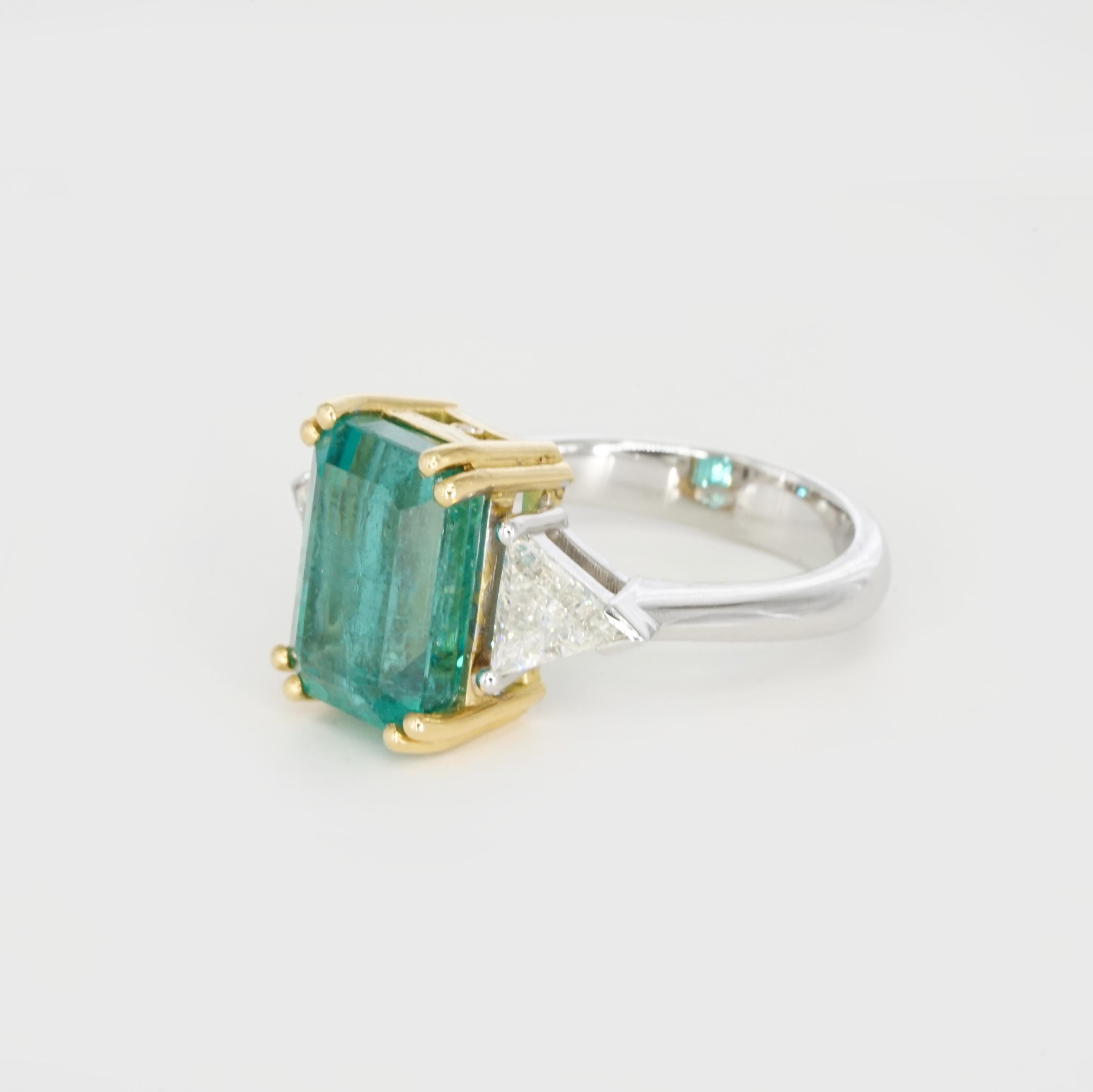 GIA Certified 5.75 Carat Green Emerald Diamond Ring For Sale 4