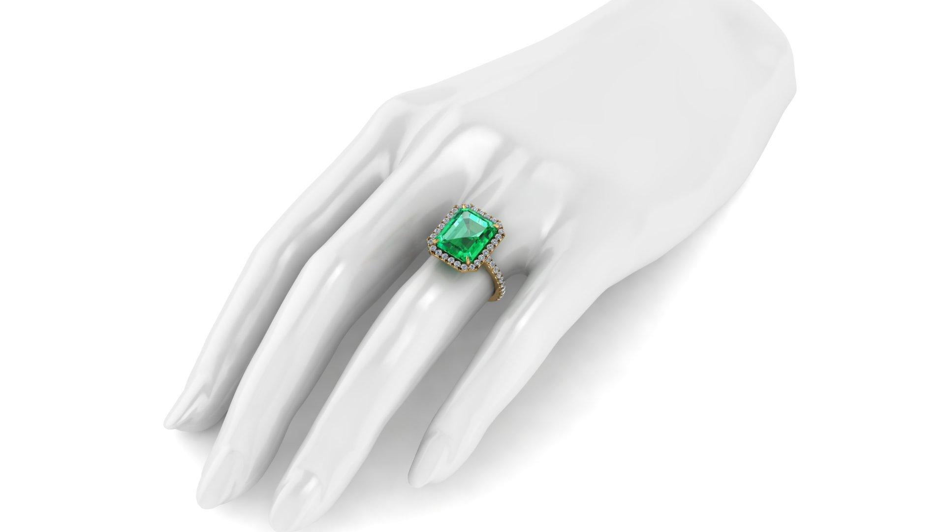 GIA-zertifizierter Ring mit 5,75 Karat Smaragd und Diamant-Halo aus 18k Gelbgold für Damen oder Herren