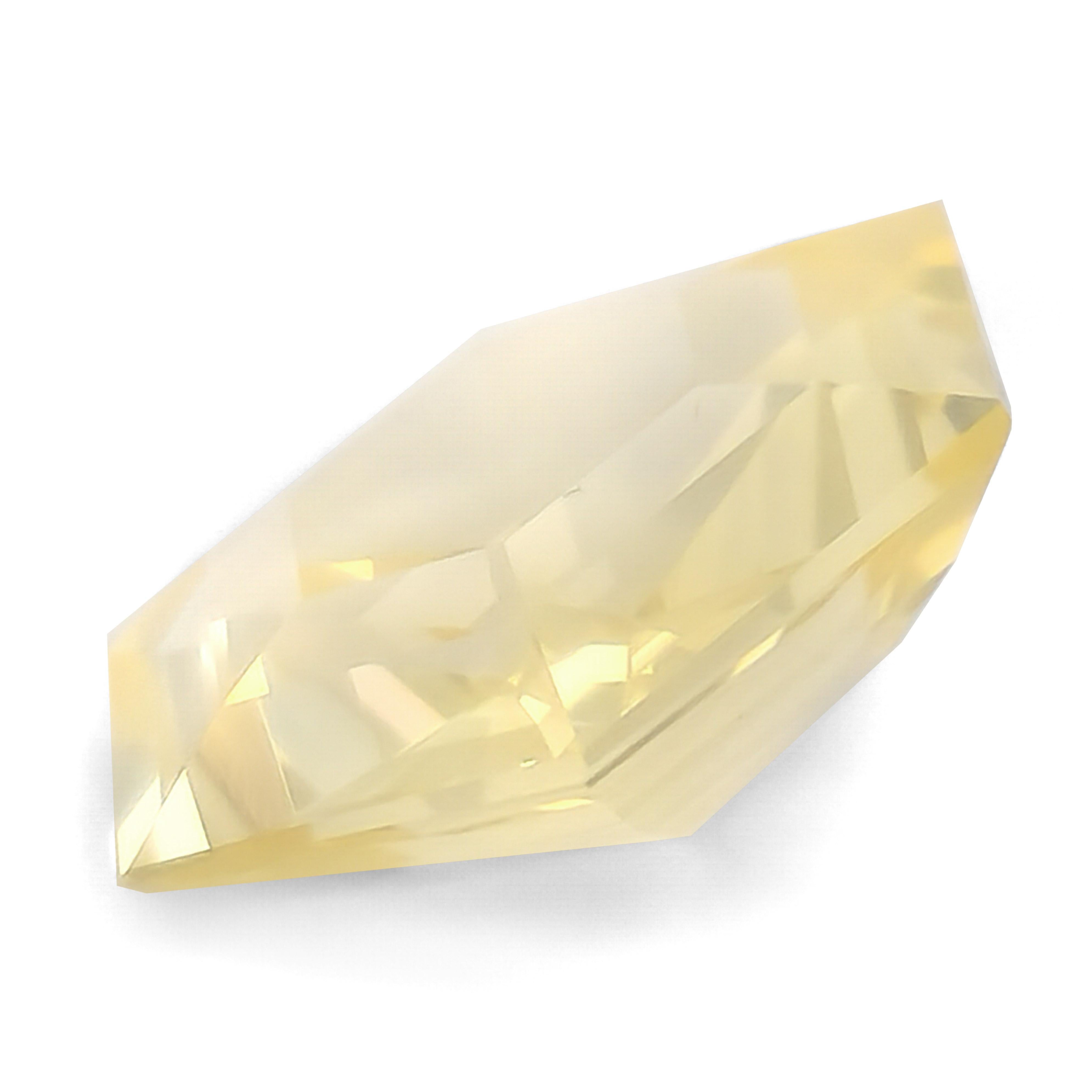 GIA Certified 5.76 Carats Heated Hexagonal Yellow Sapphire In New Condition For Sale In Los Angeles, CA