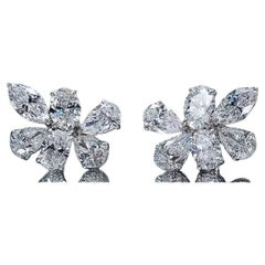 Orecchini in oro 18k con diamanti di forma mista certificati GIA 5,50 carati