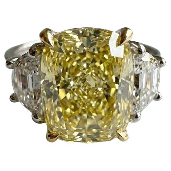 Bague à diamant coussin de 5,80 carats certifiée par le GIA