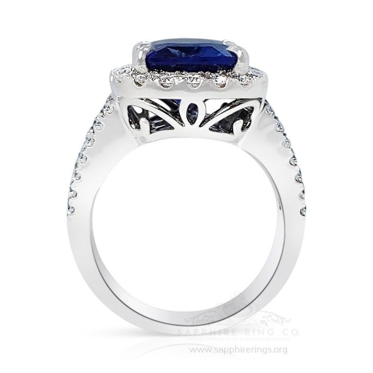 Women's GIA Certified 5.86 ct Platinum Sapphire Ring - Ceylon Perfect Blue Sapphire  For Sale