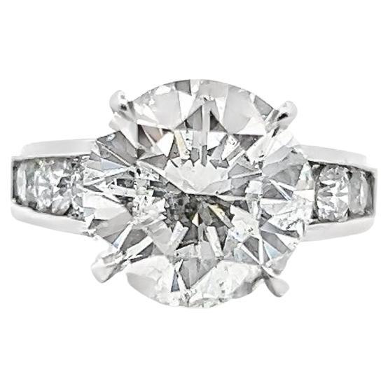 GIA Certified 5.92 Carat  Natural  Round Brilliant cut Diamond Platinum Setting  For Sale
