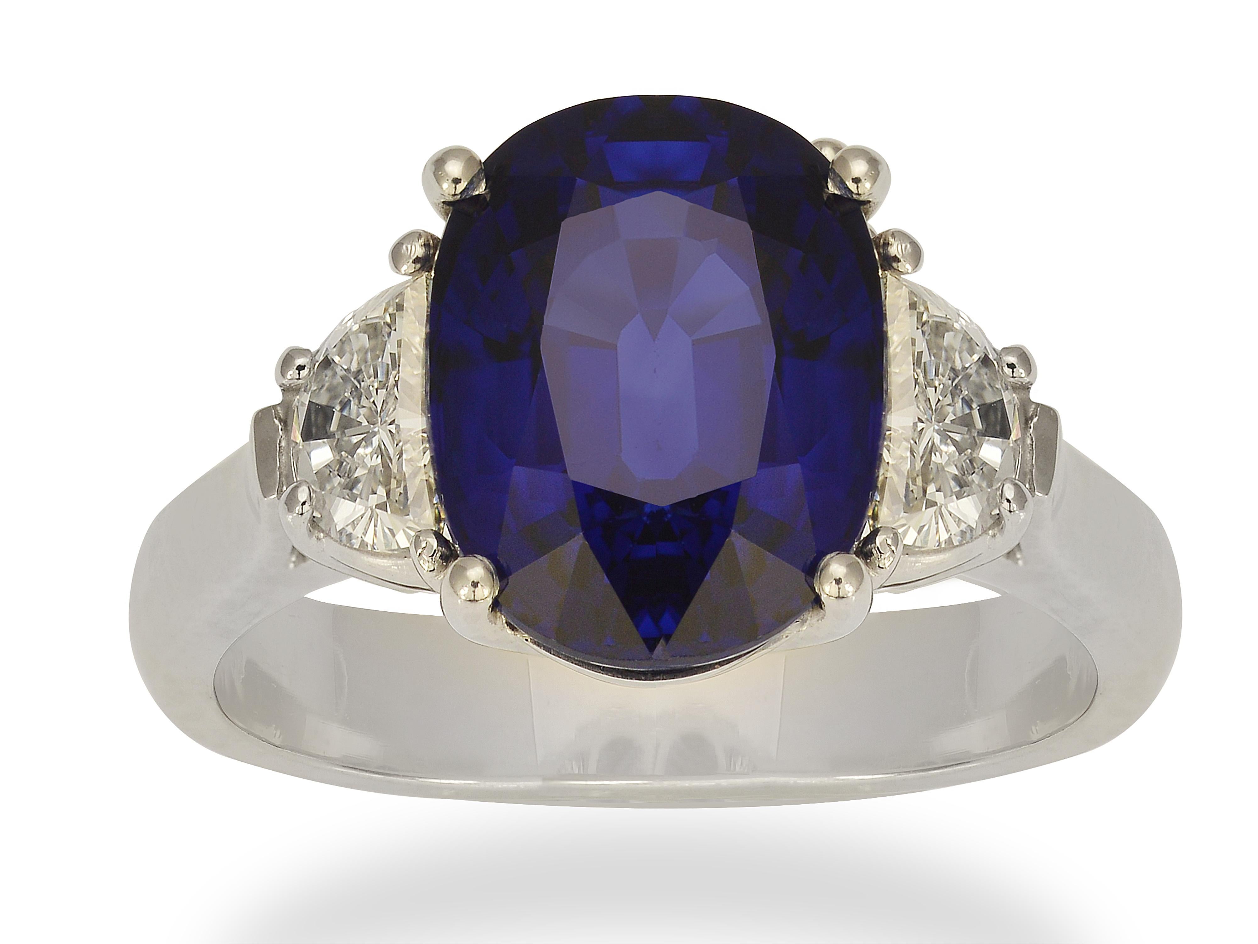GIA Report Certified 5.93 Carat Royal Blue Oval Sapphire Cocktail Ring In New Condition For Sale In Coral Gables, FL