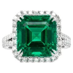 Bague en platine certifiée GIA avec émeraude colombienne de 5ct et diamant en halo