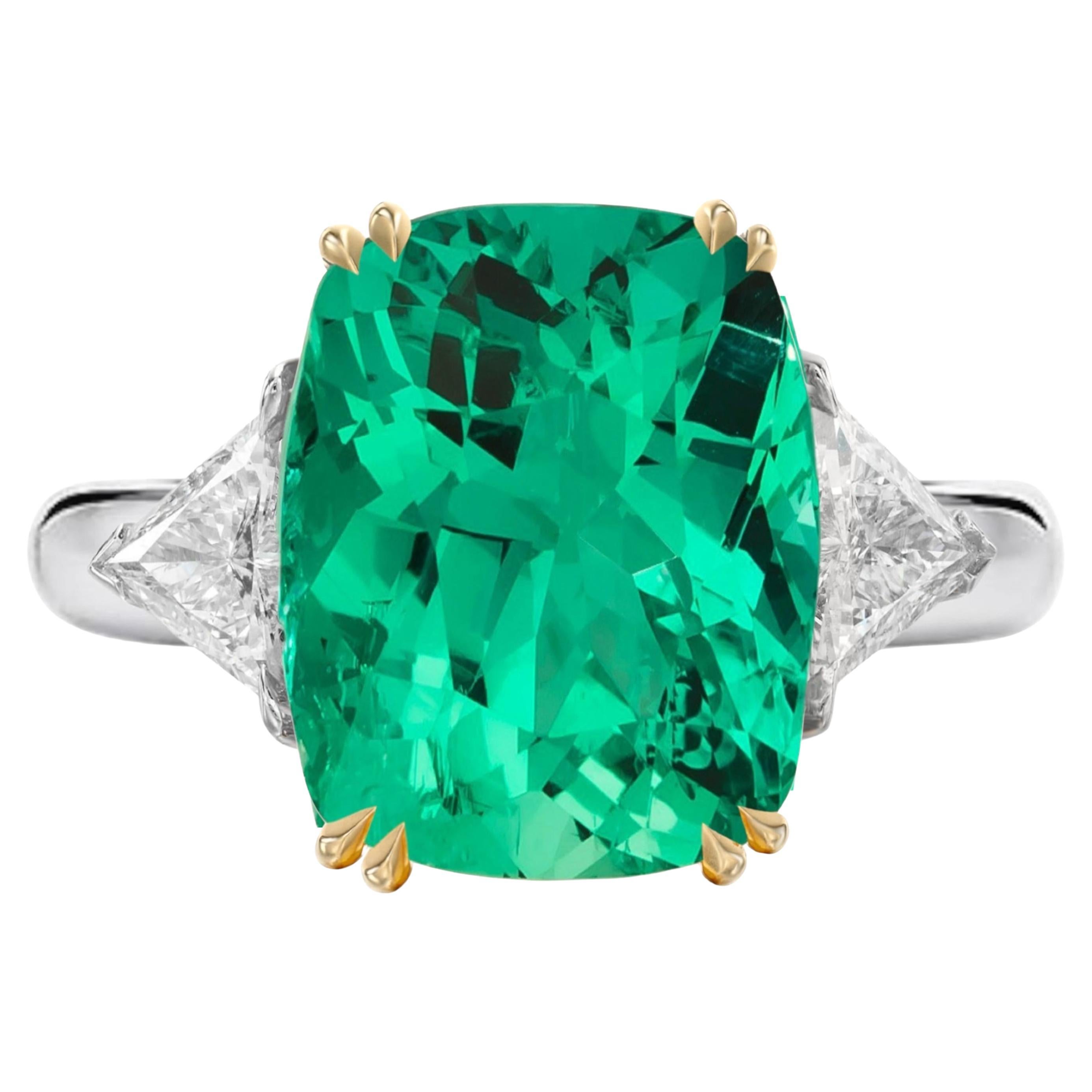 Anillo de Esmeralda Verde Corte Cojín de 6.11 Quilates Certificado por el GIA