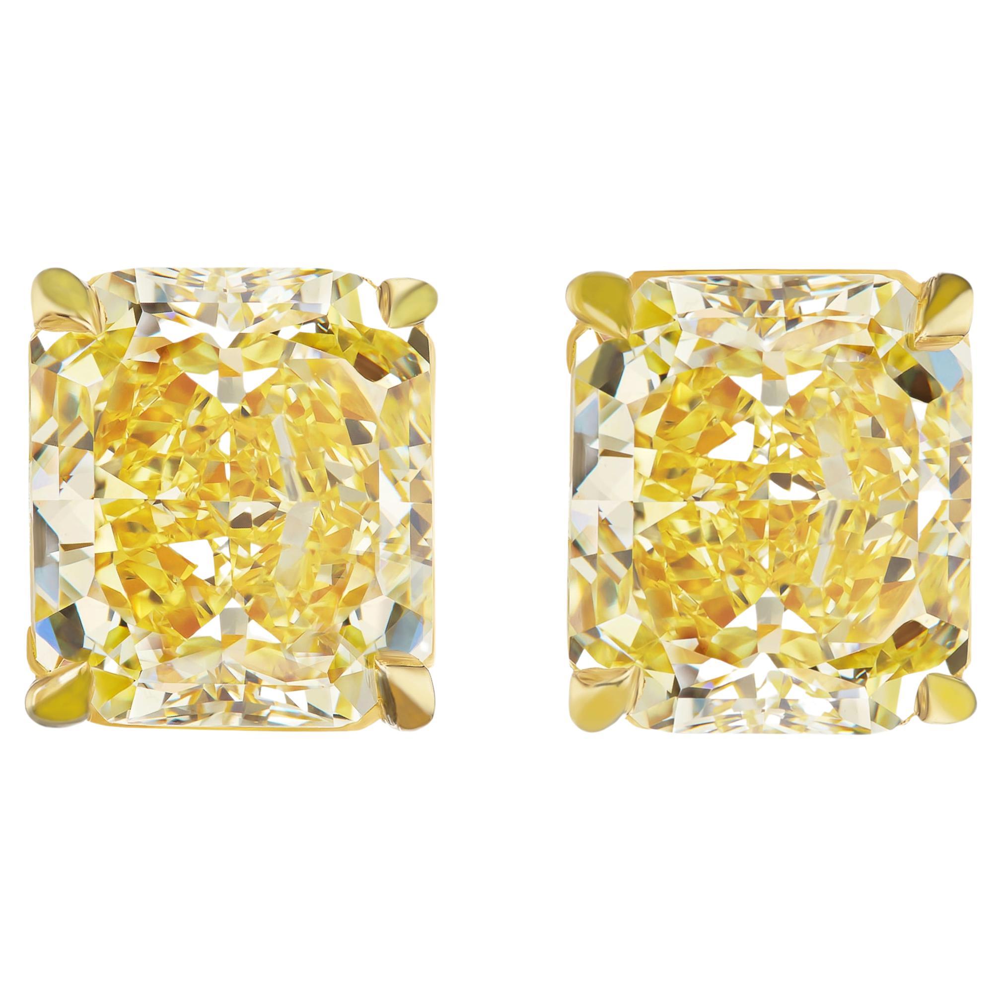 GIA Certified 3 Carat Fancy Light Yellow Diamond Radiant Cut Stud