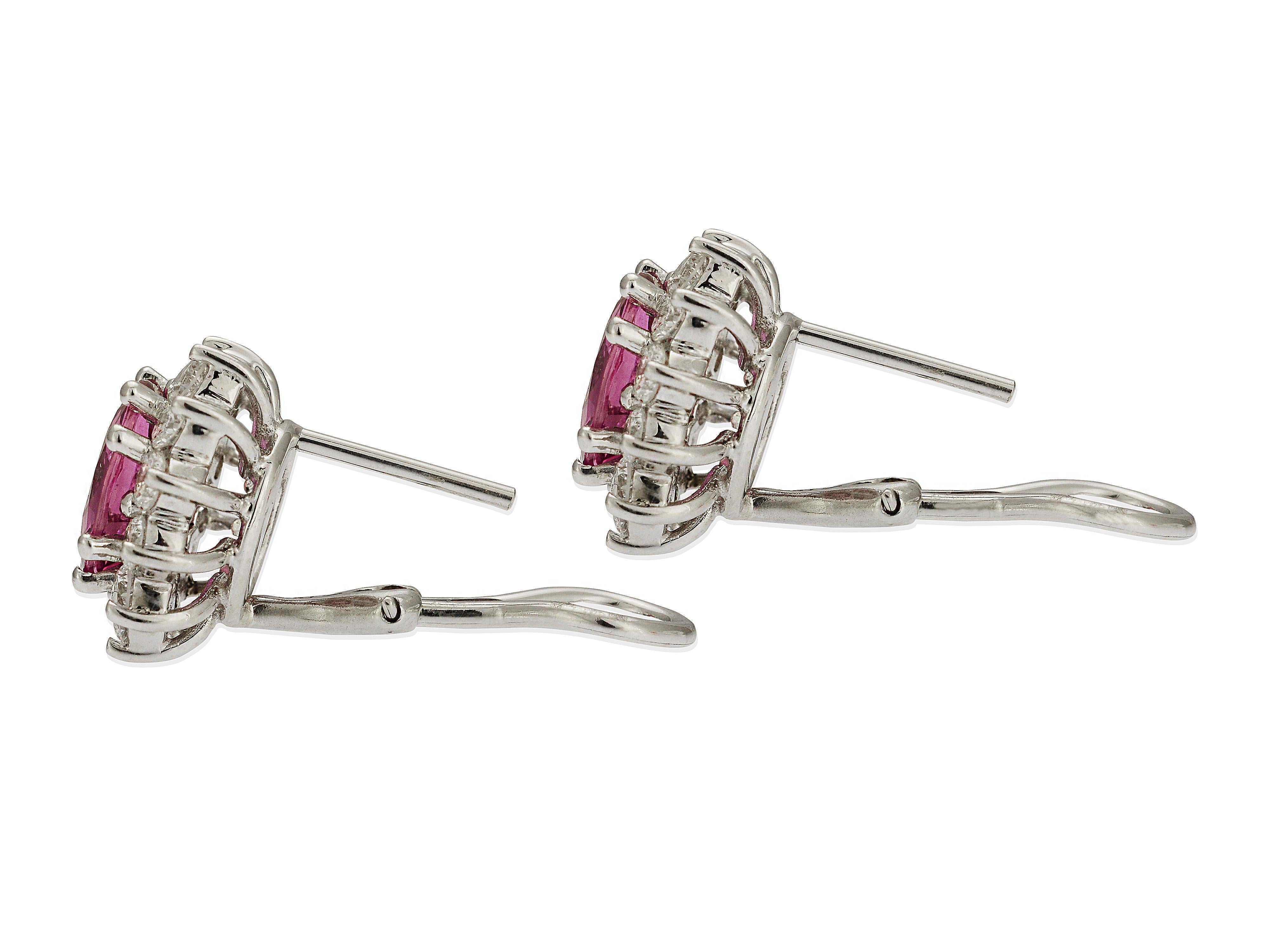 GIA-Bericht zertifizierte 6 Karat rosa Saphir- und Diamant-Ohrringe (Ovalschliff) im Angebot
