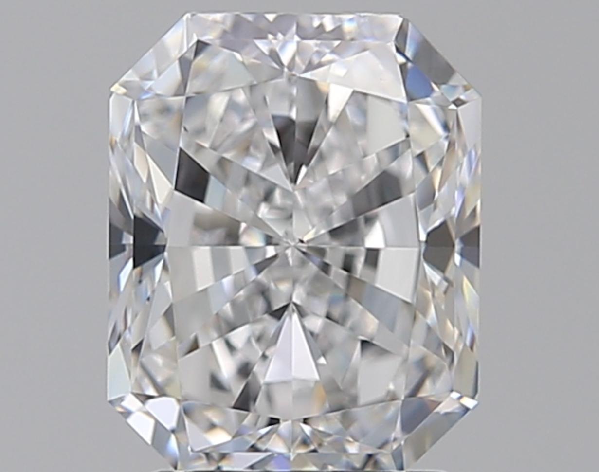 Contemporain Bague en diamant certifié GIA de 6 carats à taille rayonnante, pureté irréprochable en vente