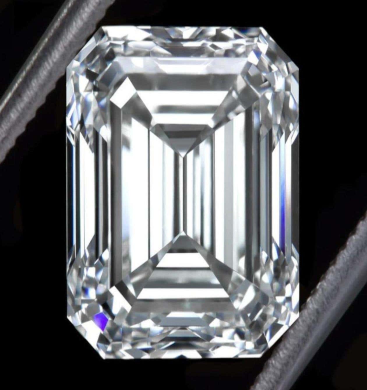 Contemporain Bague certifiée GIA avec 6 diamants taille émeraude, sans défaut interne D couleur en vente