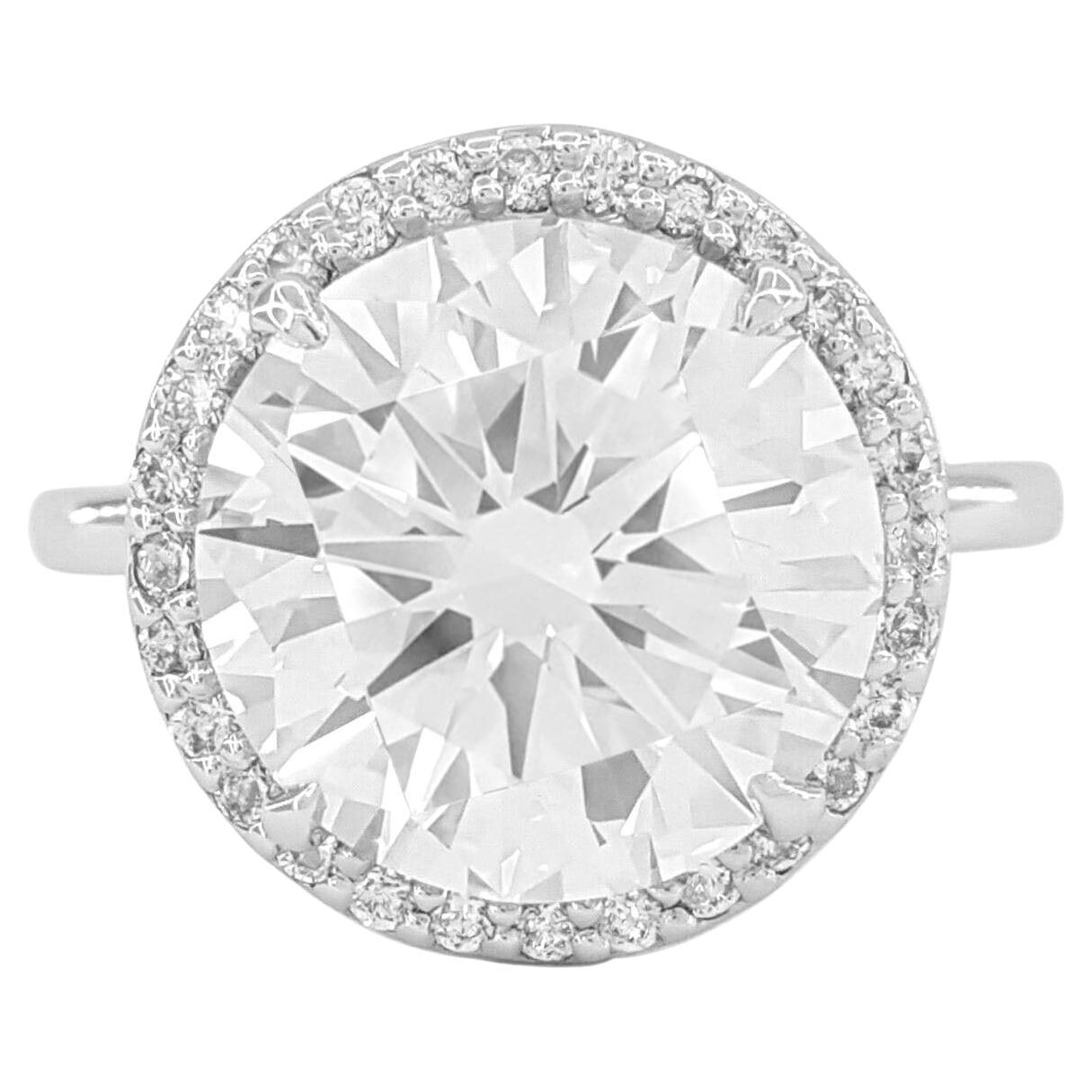 GIA Certified 5 Round Cut Diamond Ring For Sale